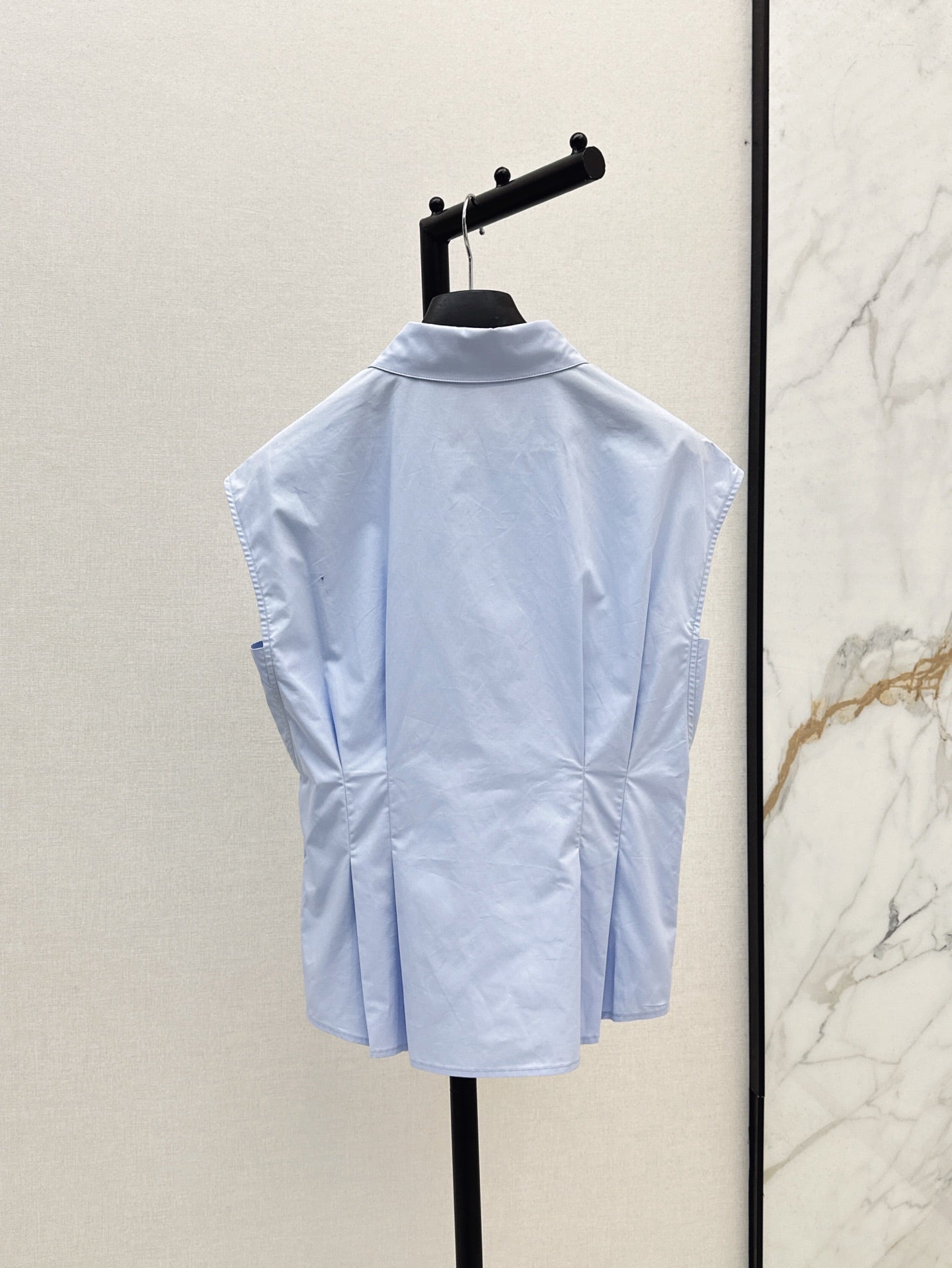 25ss sleeveless shirt