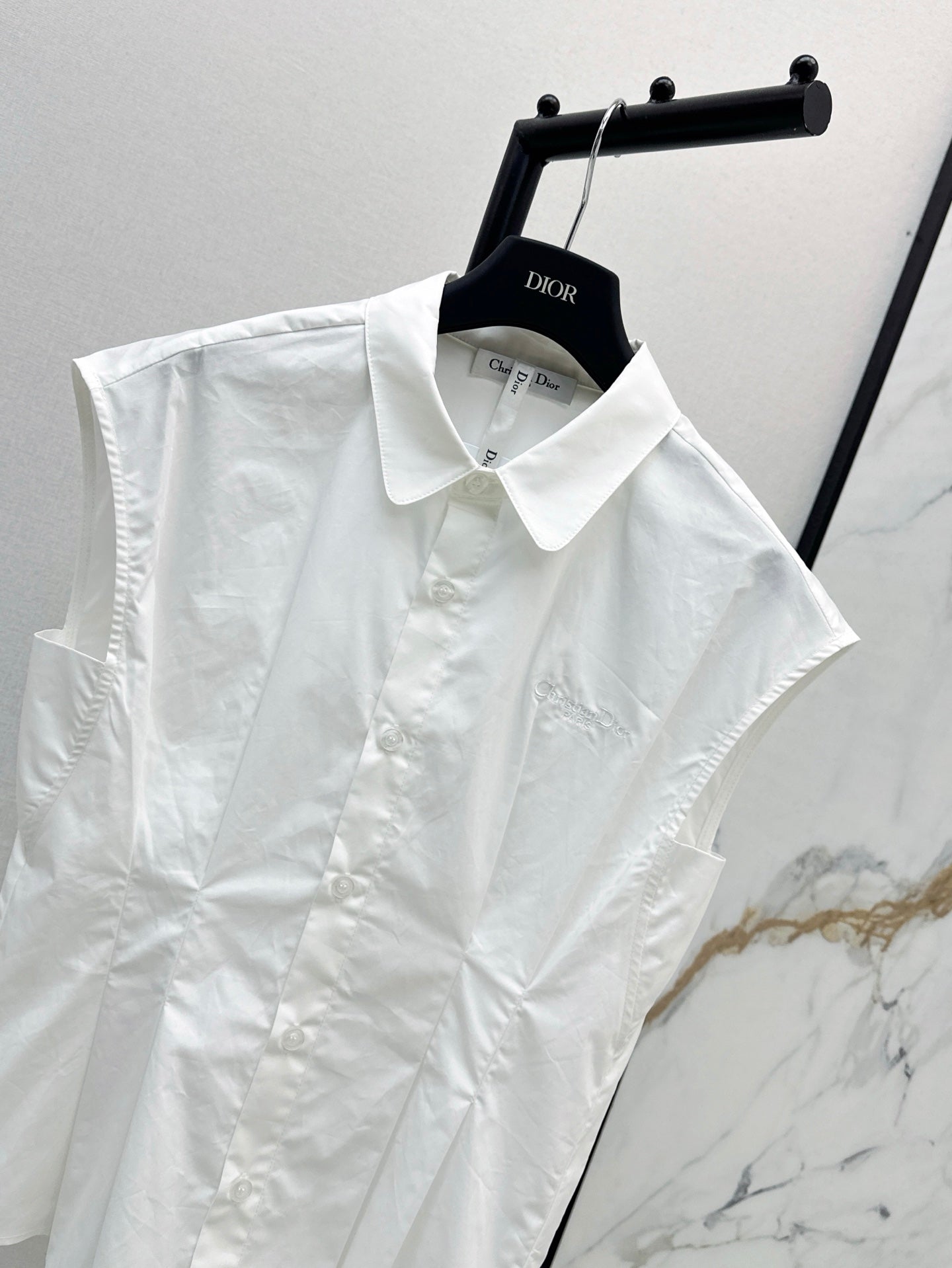 25ss sleeveless shirt