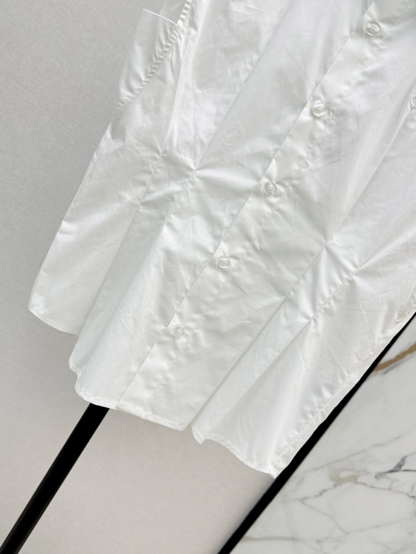 25ss sleeveless shirt