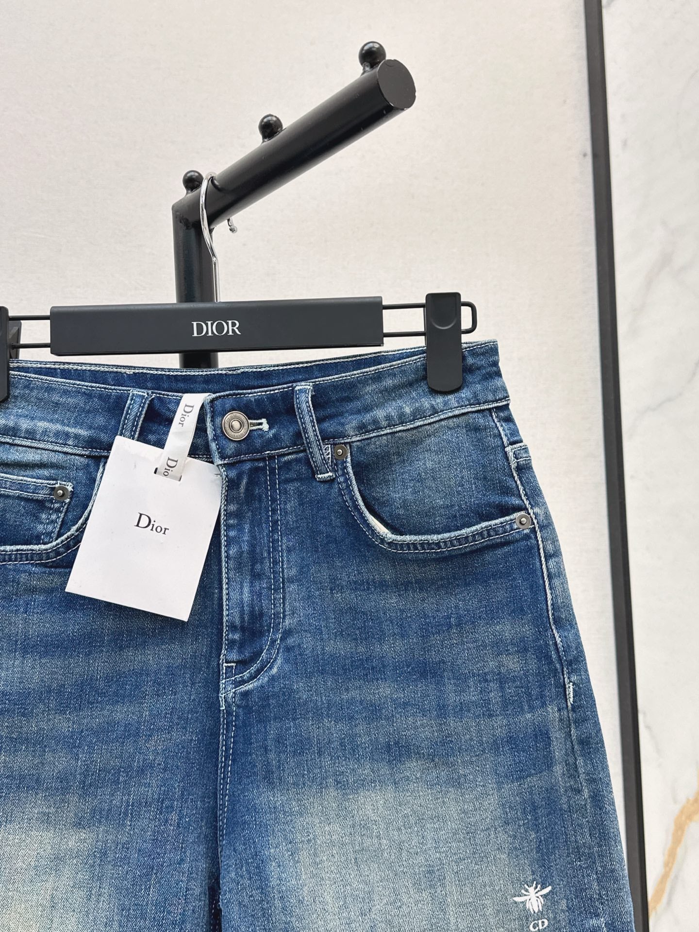 25ss embroidered short