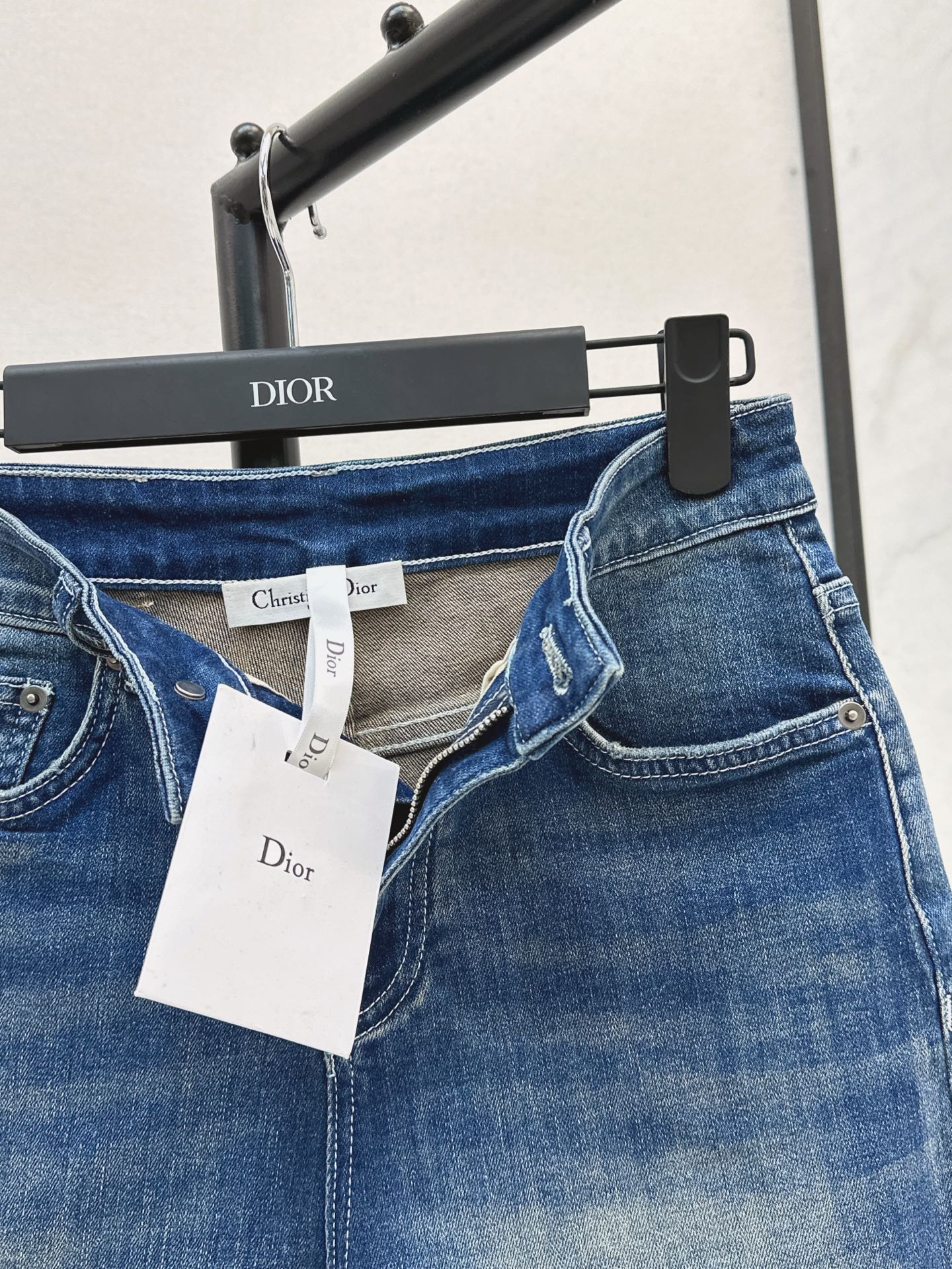 25ss embroidered short