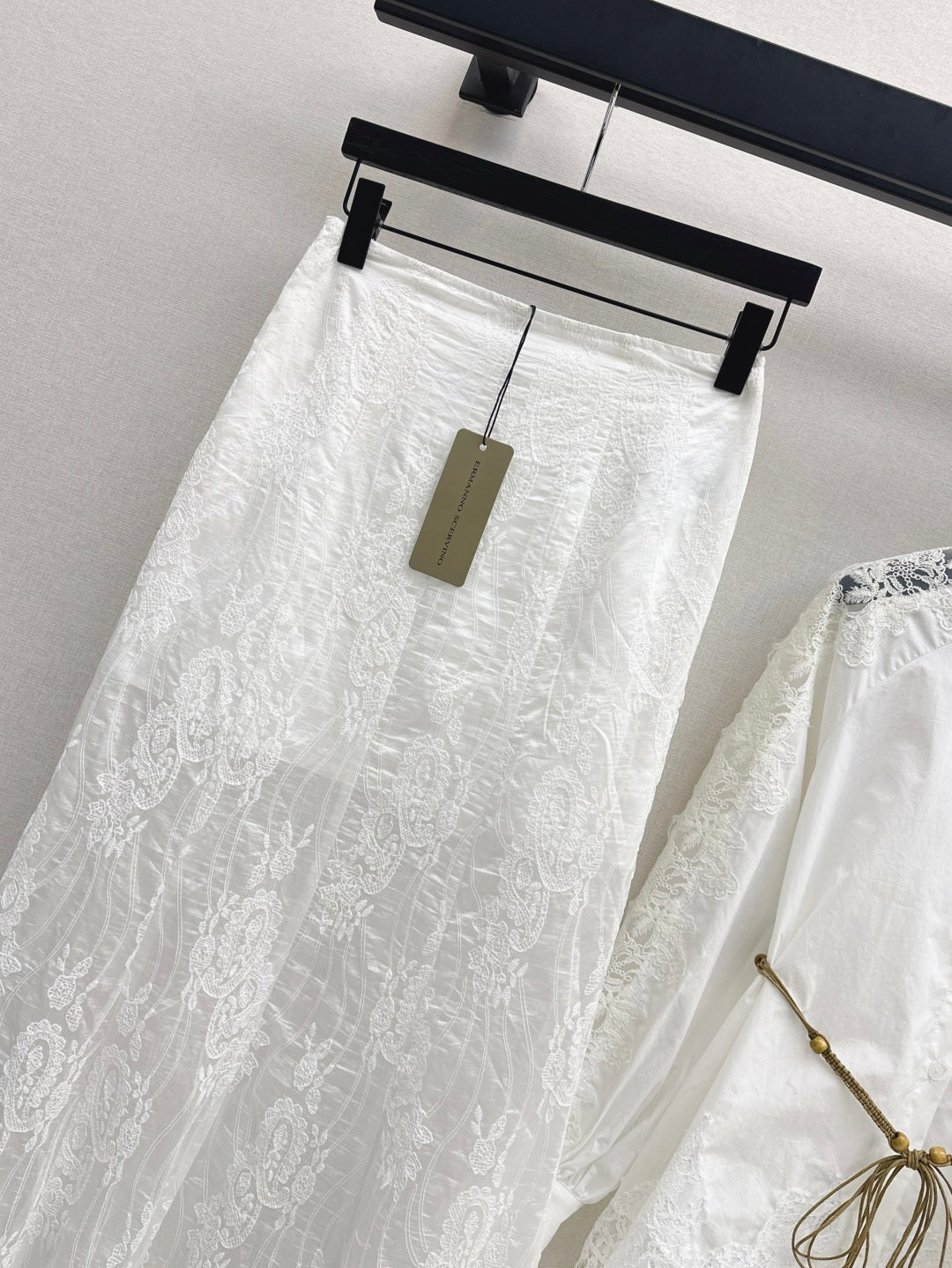 25ss lace hollow skirt