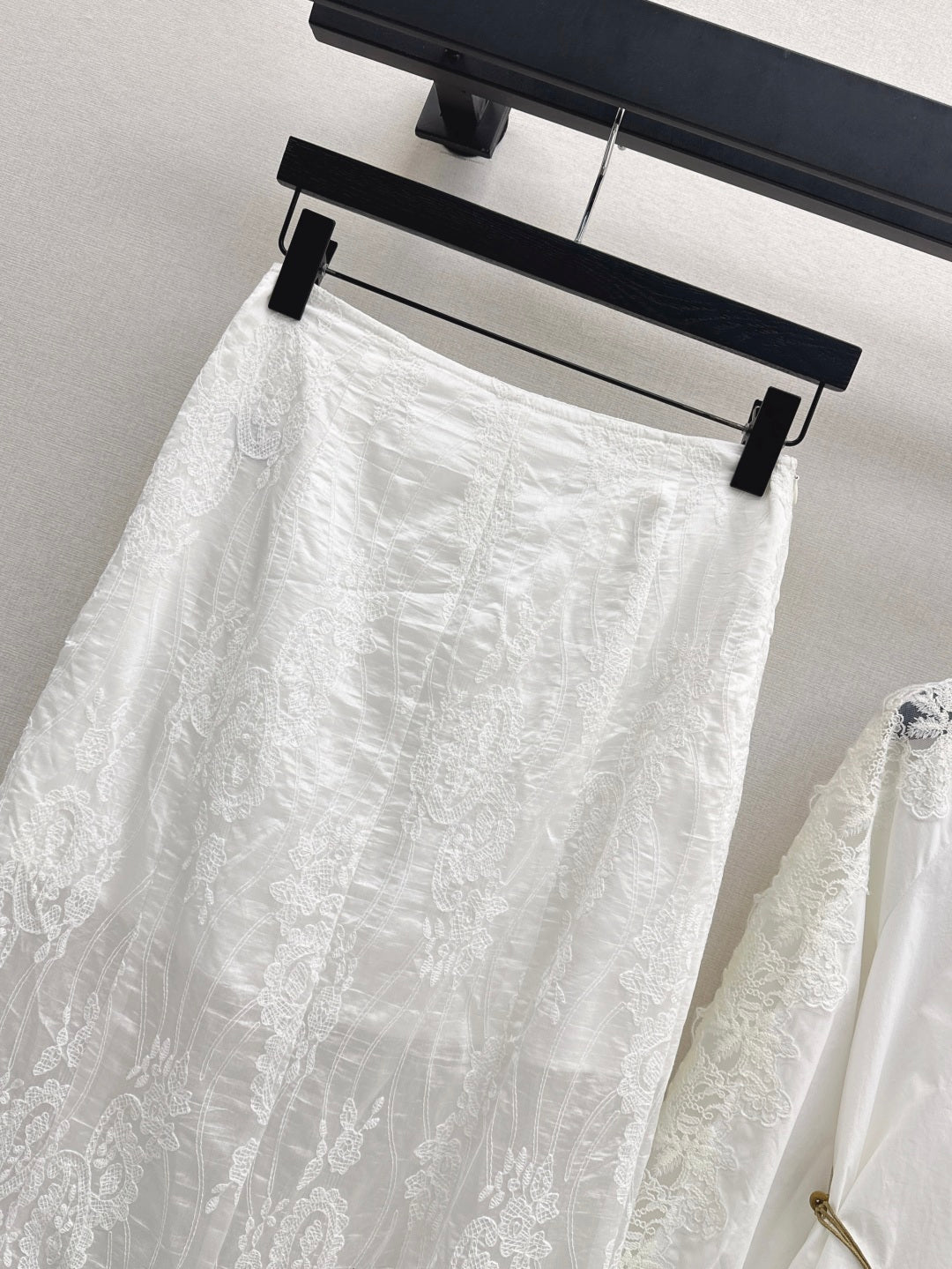 25ss lace hollow skirt