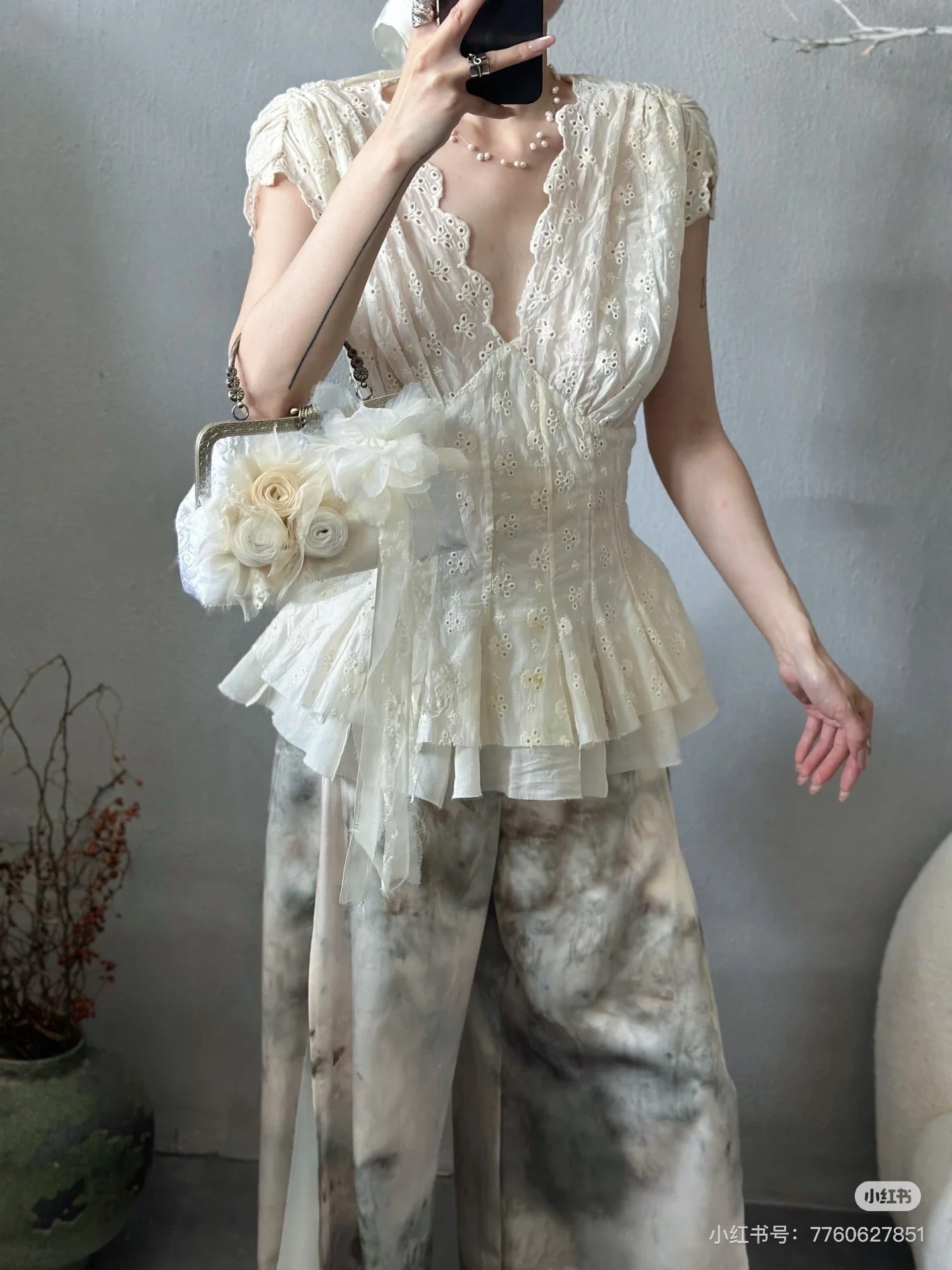 25ss embroidered top