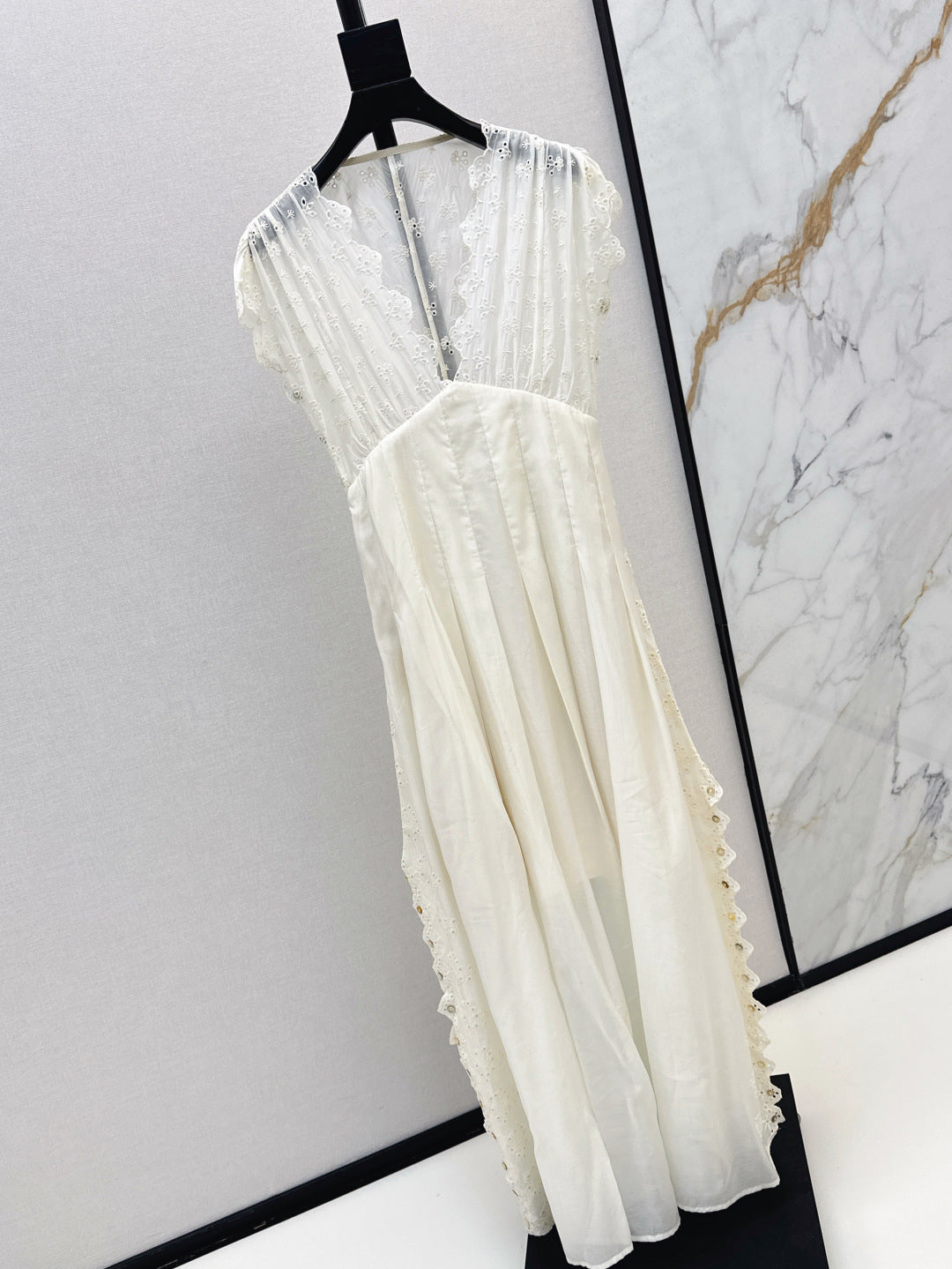 25SS embroidered dress