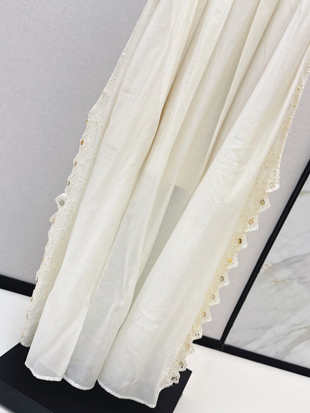 25SS embroidered dress