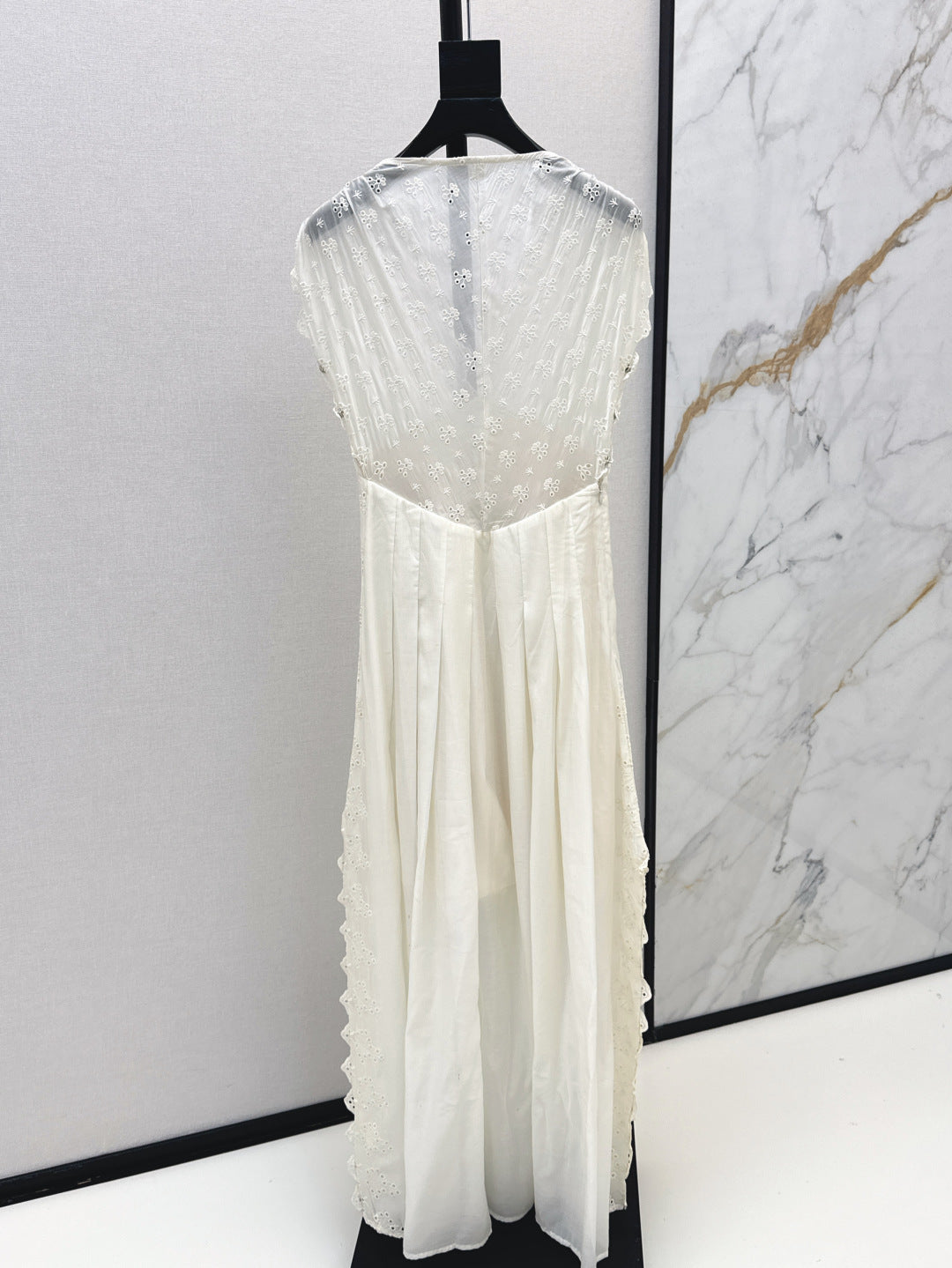 25SS embroidered dress
