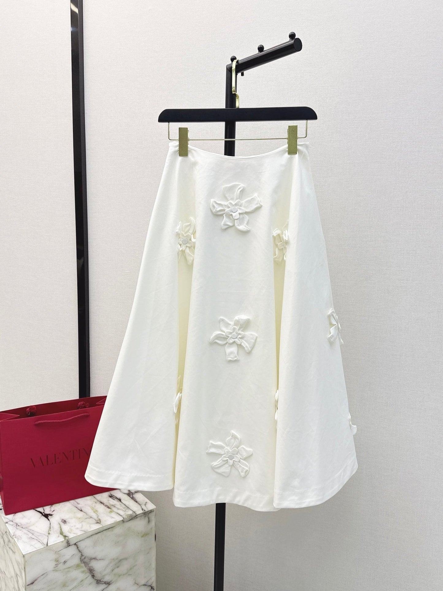 25ss embroidered skirt