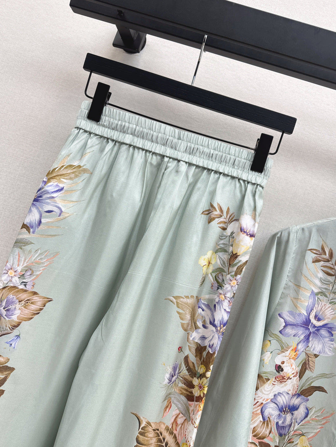 25ss silk pants