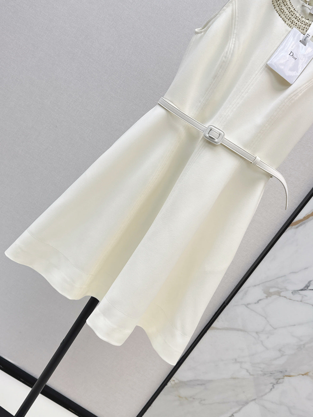 25SS sleeveless dress