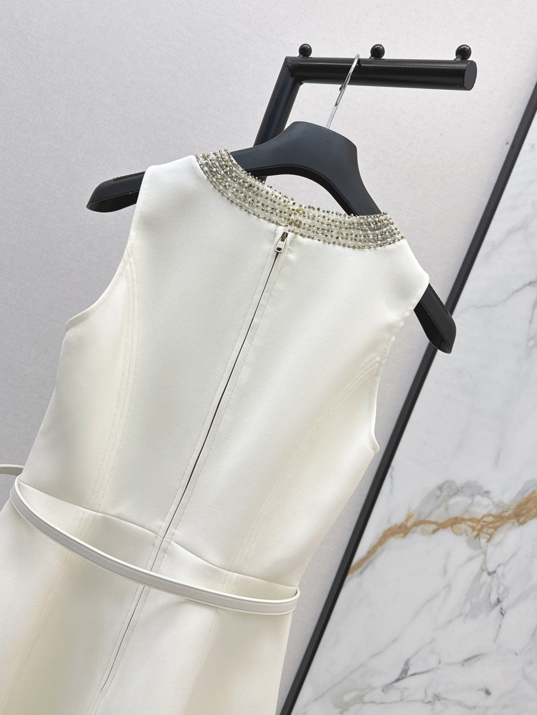 25SS sleeveless dress