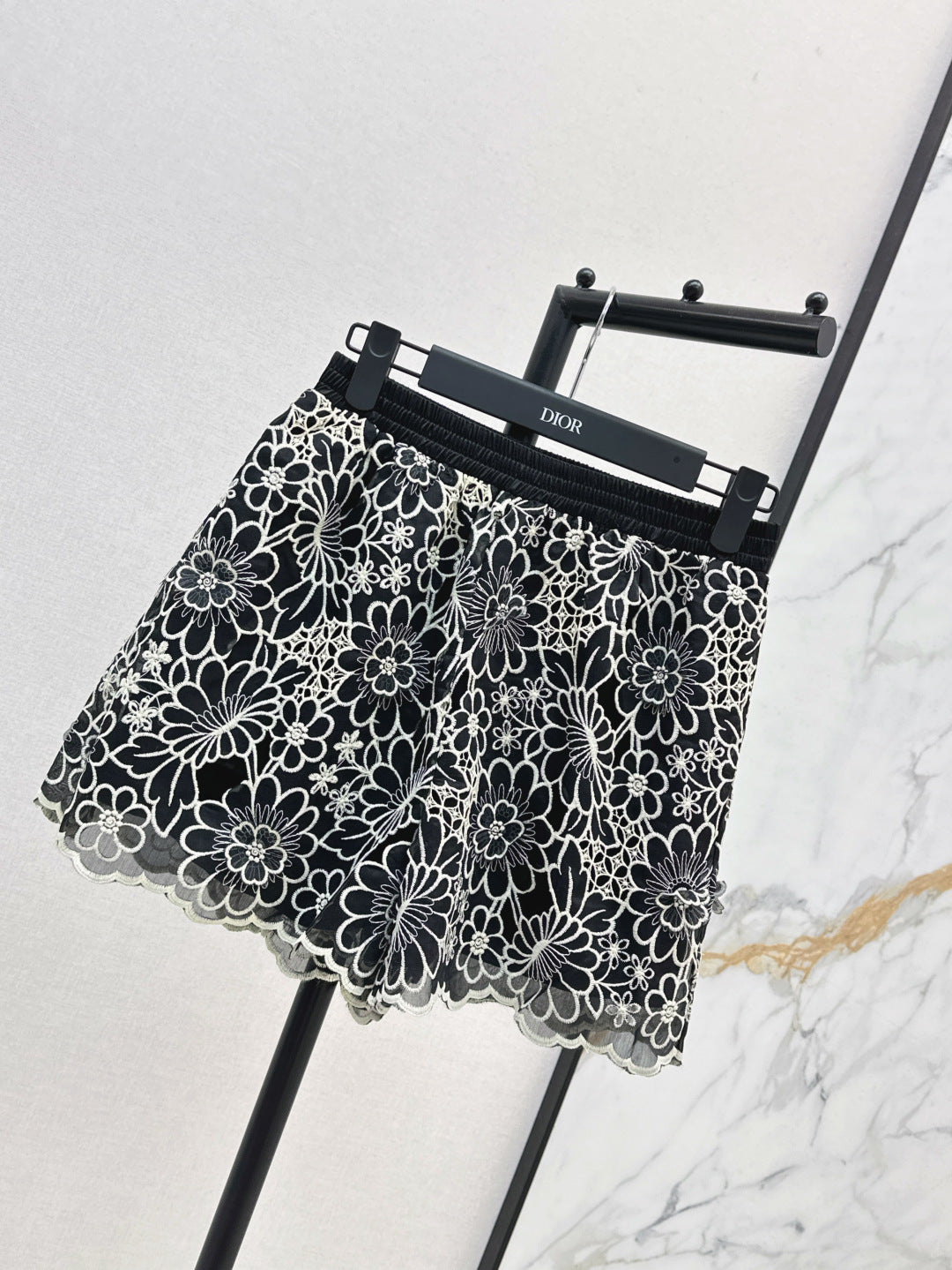 25ss embroidered skirt