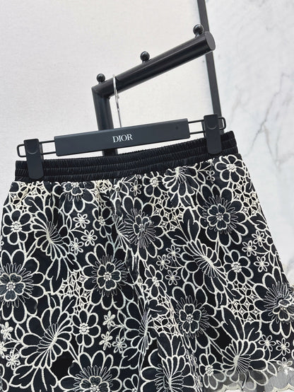 25ss embroidered skirt