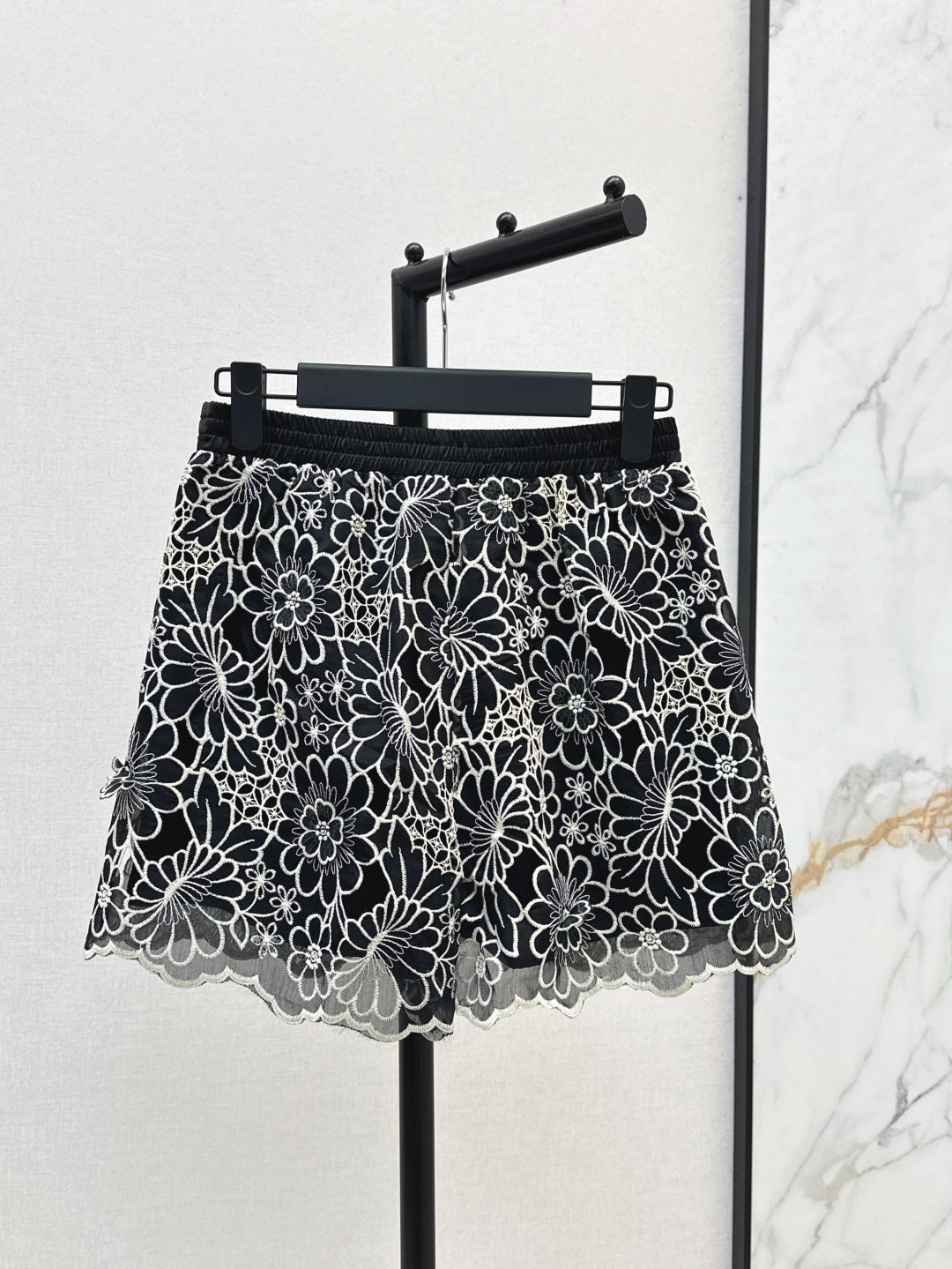 25ss embroidered skirt