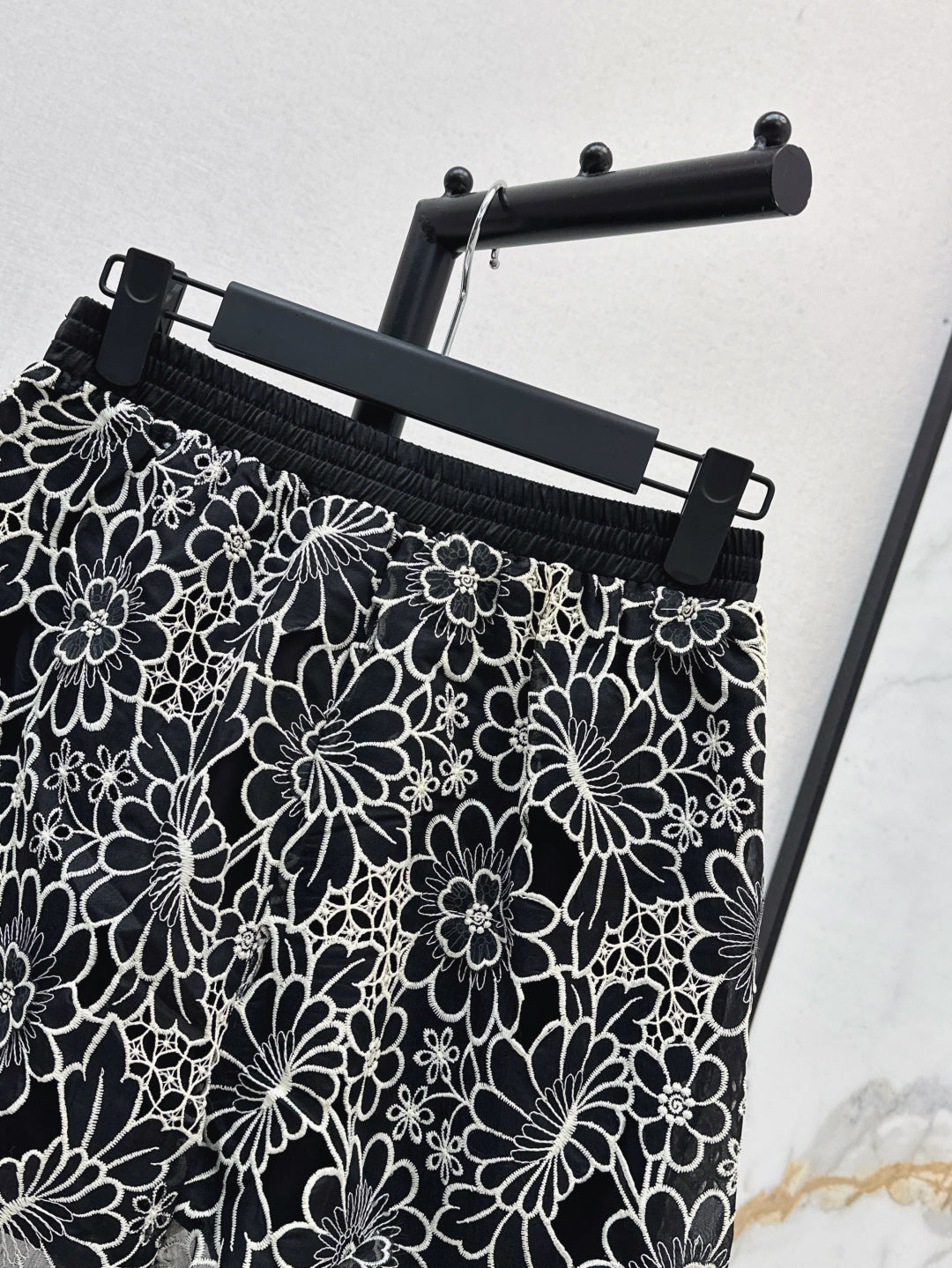 25ss embroidered skirt