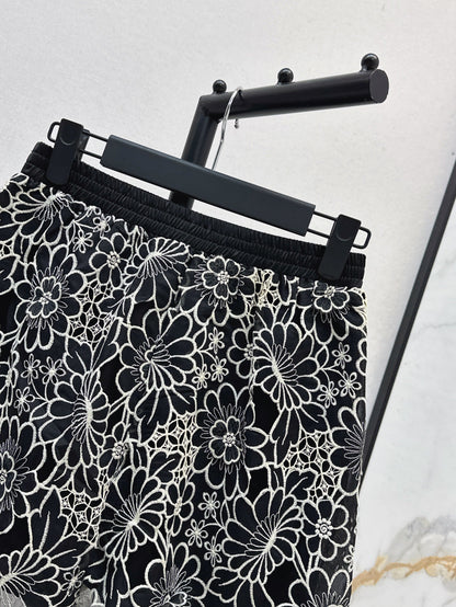 25ss embroidered skirt