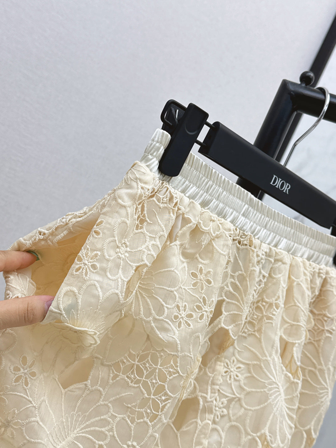 25ss embroidered skirt