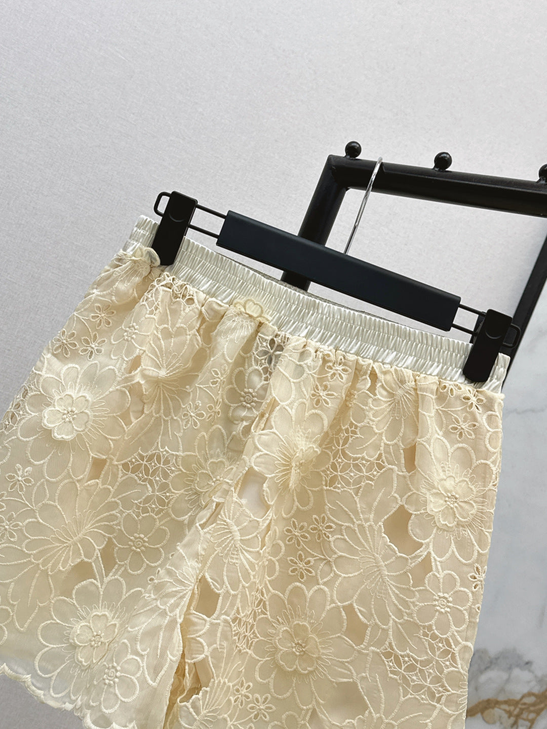 25ss embroidered skirt