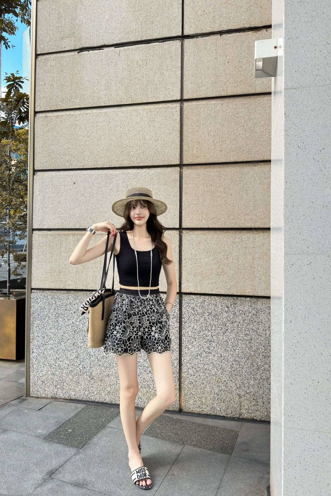 25ss embroidered skirt