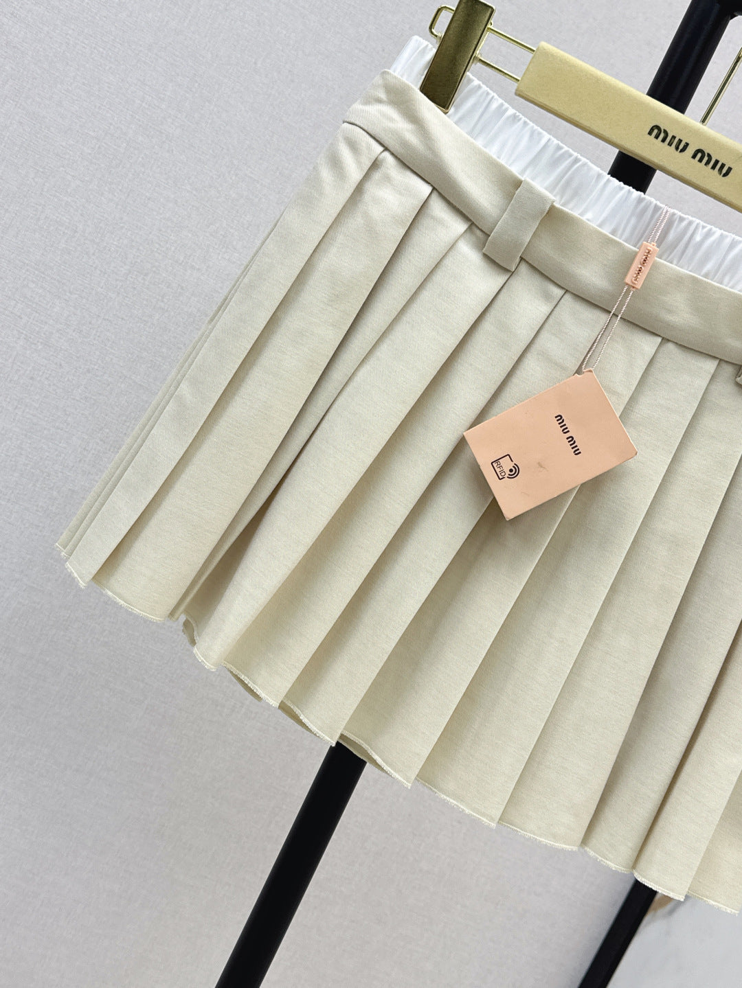 25ss pleated skirt