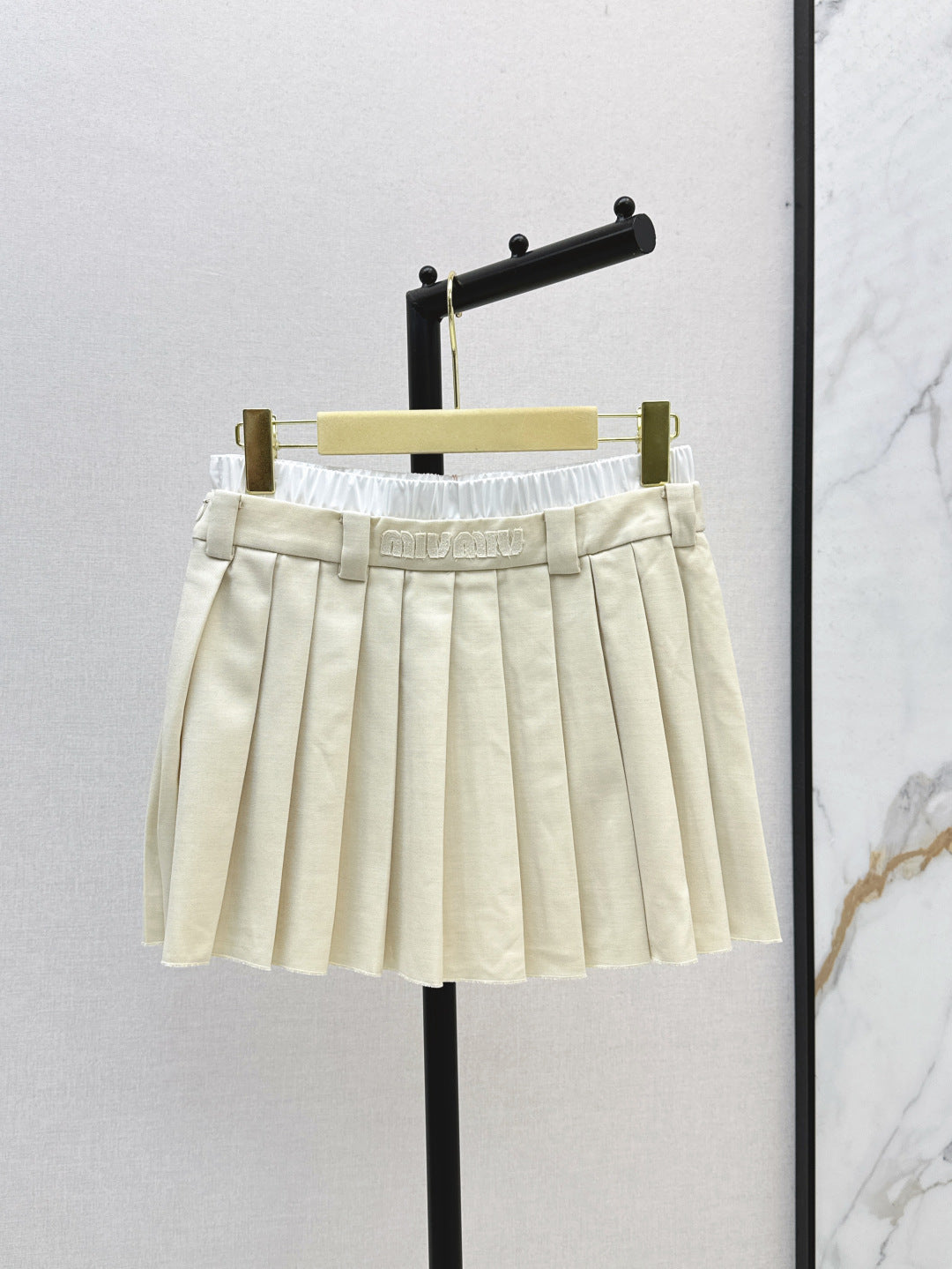 25ss pleated skirt