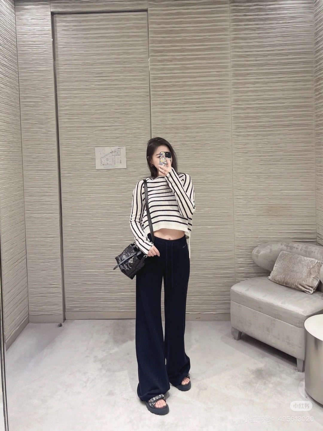 25ss miss D sweater