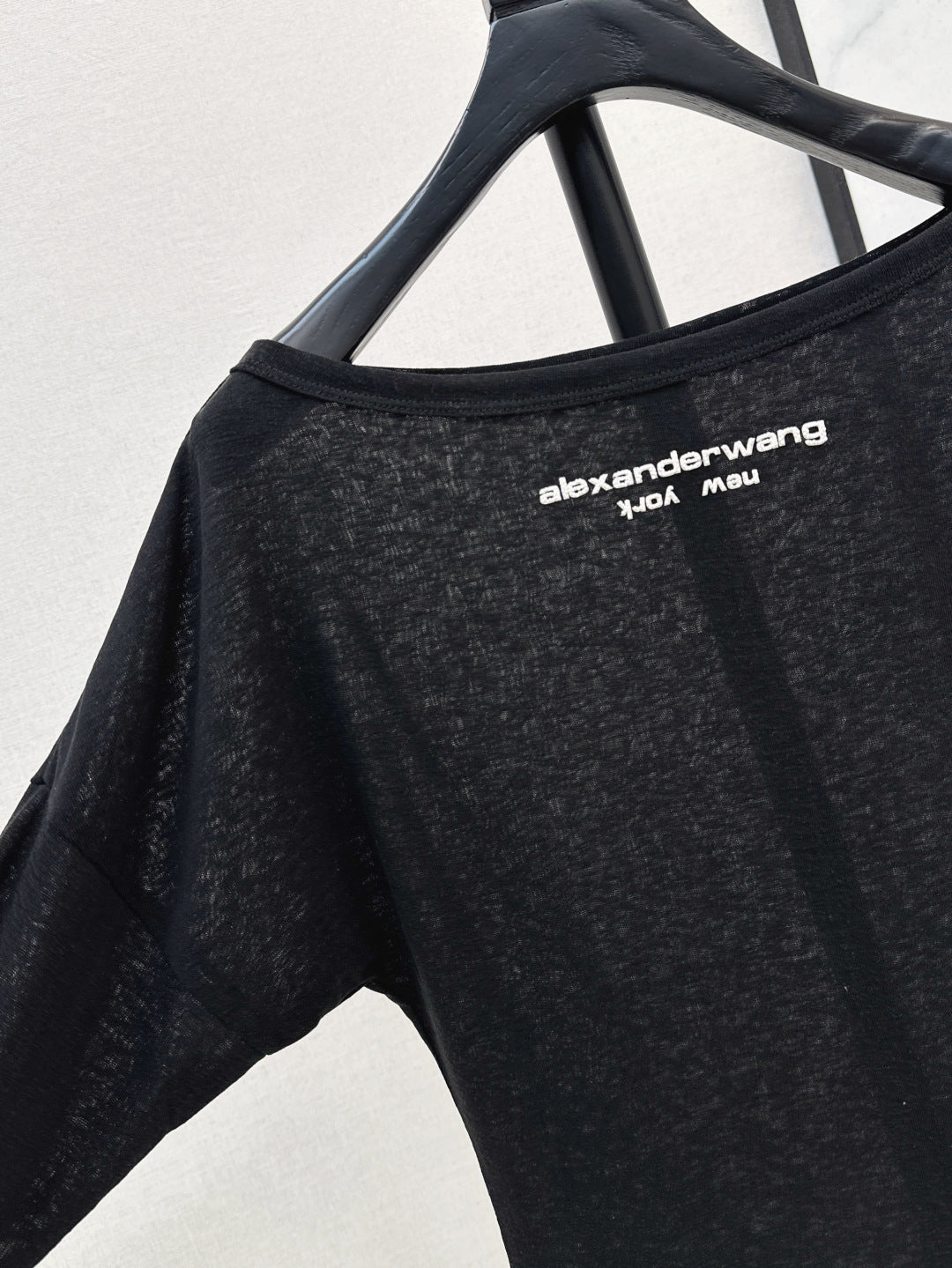 25ss off-shoulder shirt