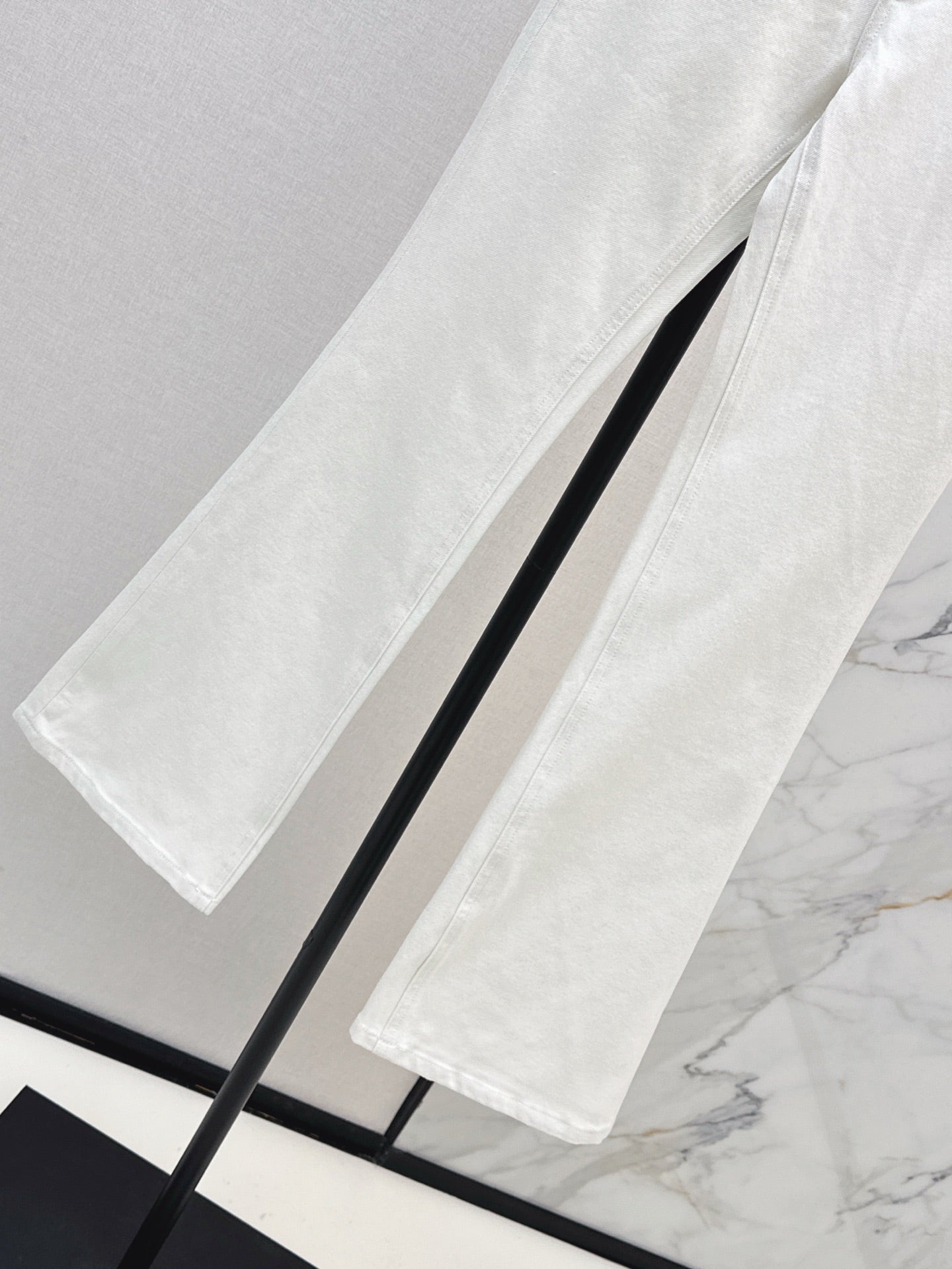 25ss embroidered jeans