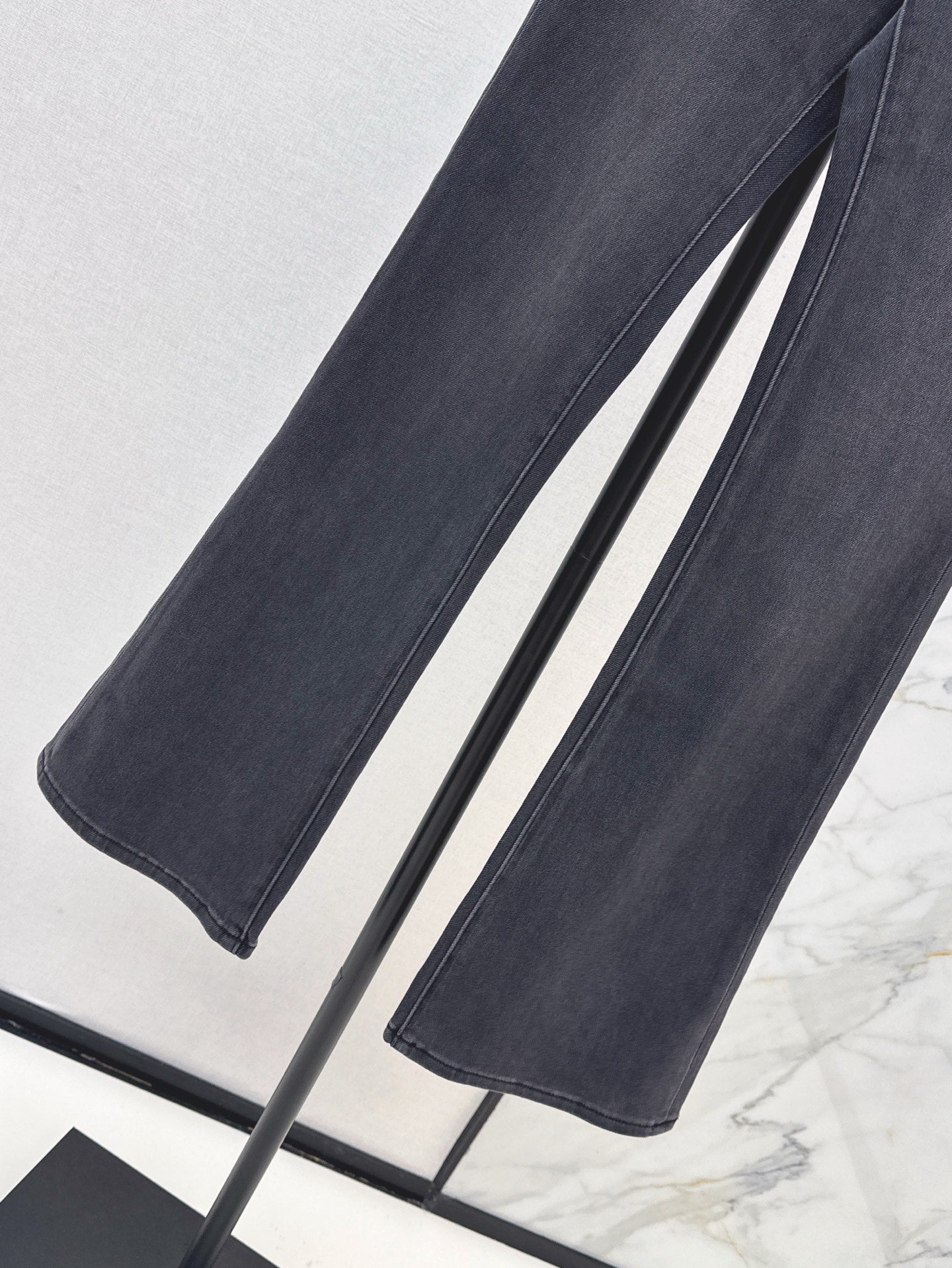 25ss embroidered jeans