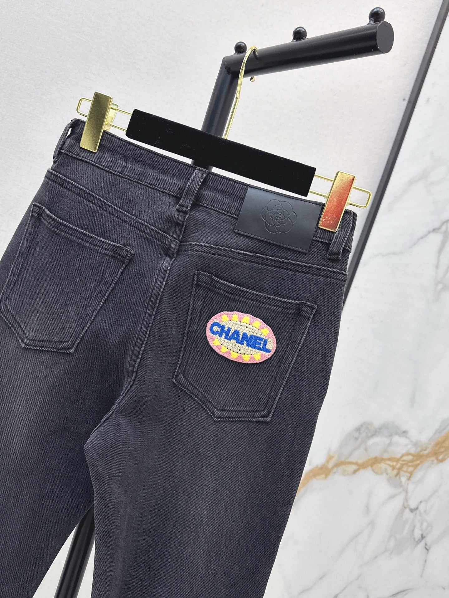 25ss embroidered jeans