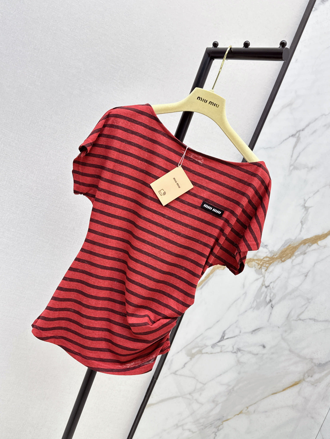 25ss off-shoulder t-shirt