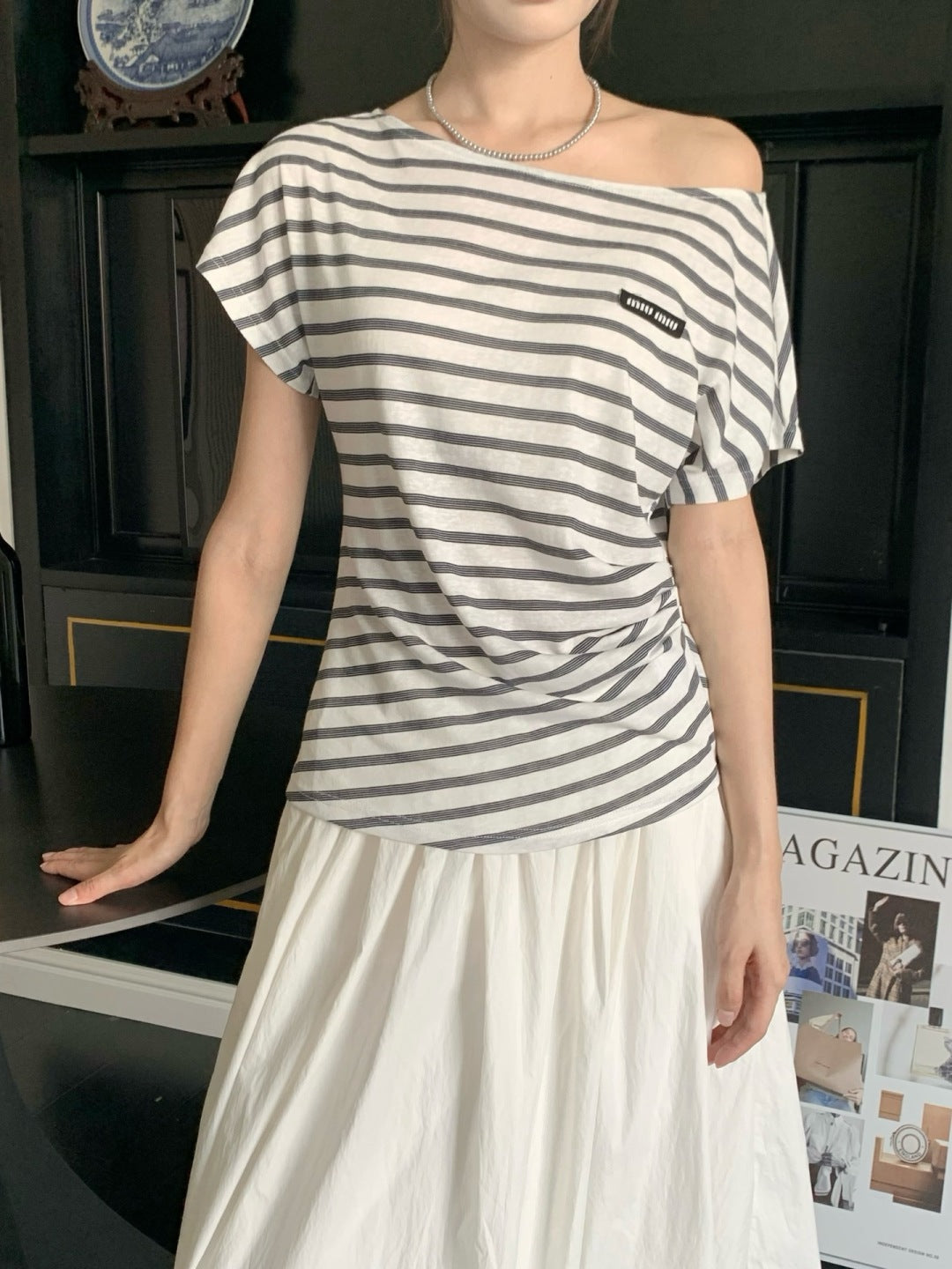 25ss off-shoulder t-shirt