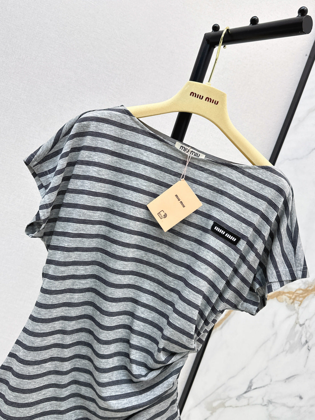 25ss off-shoulder t-shirt