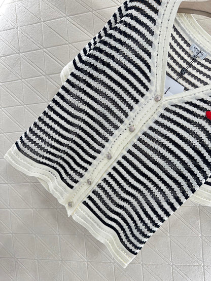 ♥2025 new product Knitted short-sleeved cardigan