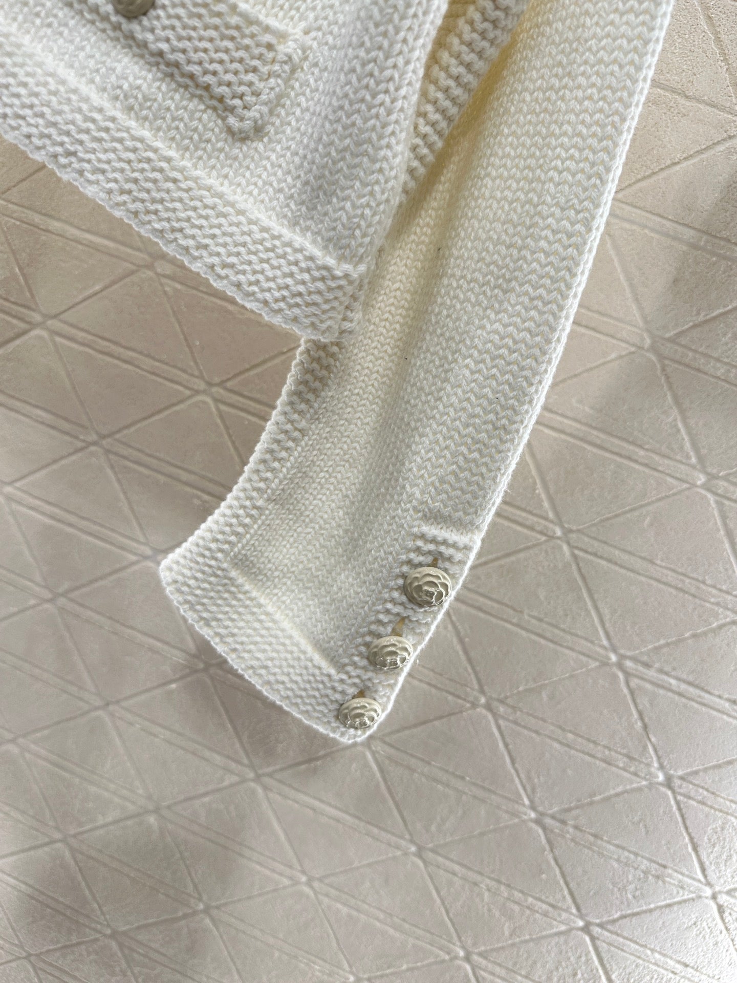 2025 new products Cardigan and skirt set