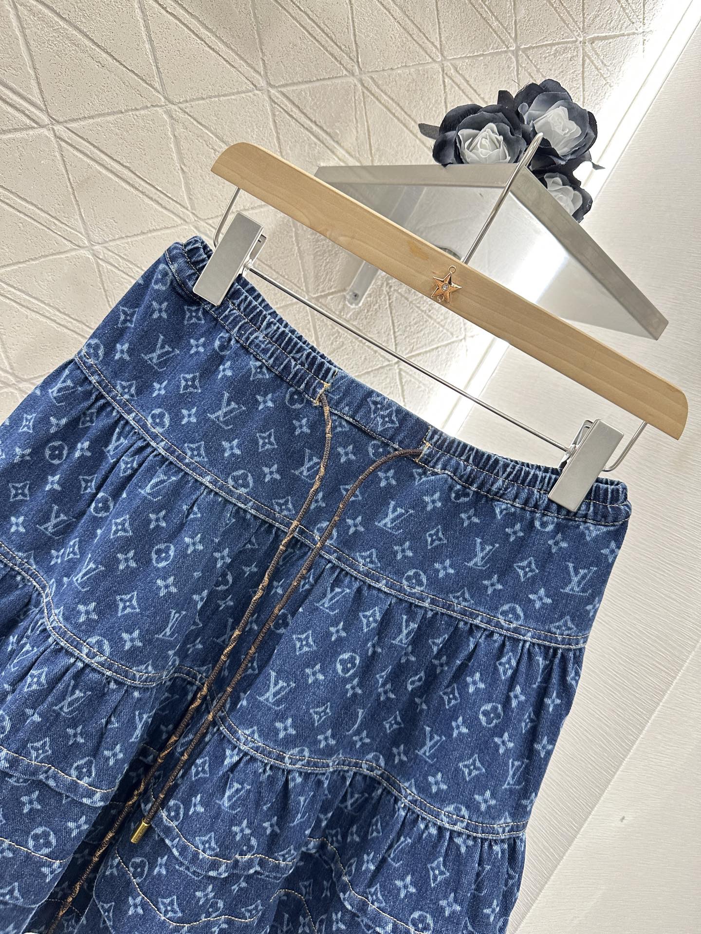 2025 new products Shirt and skirt suit