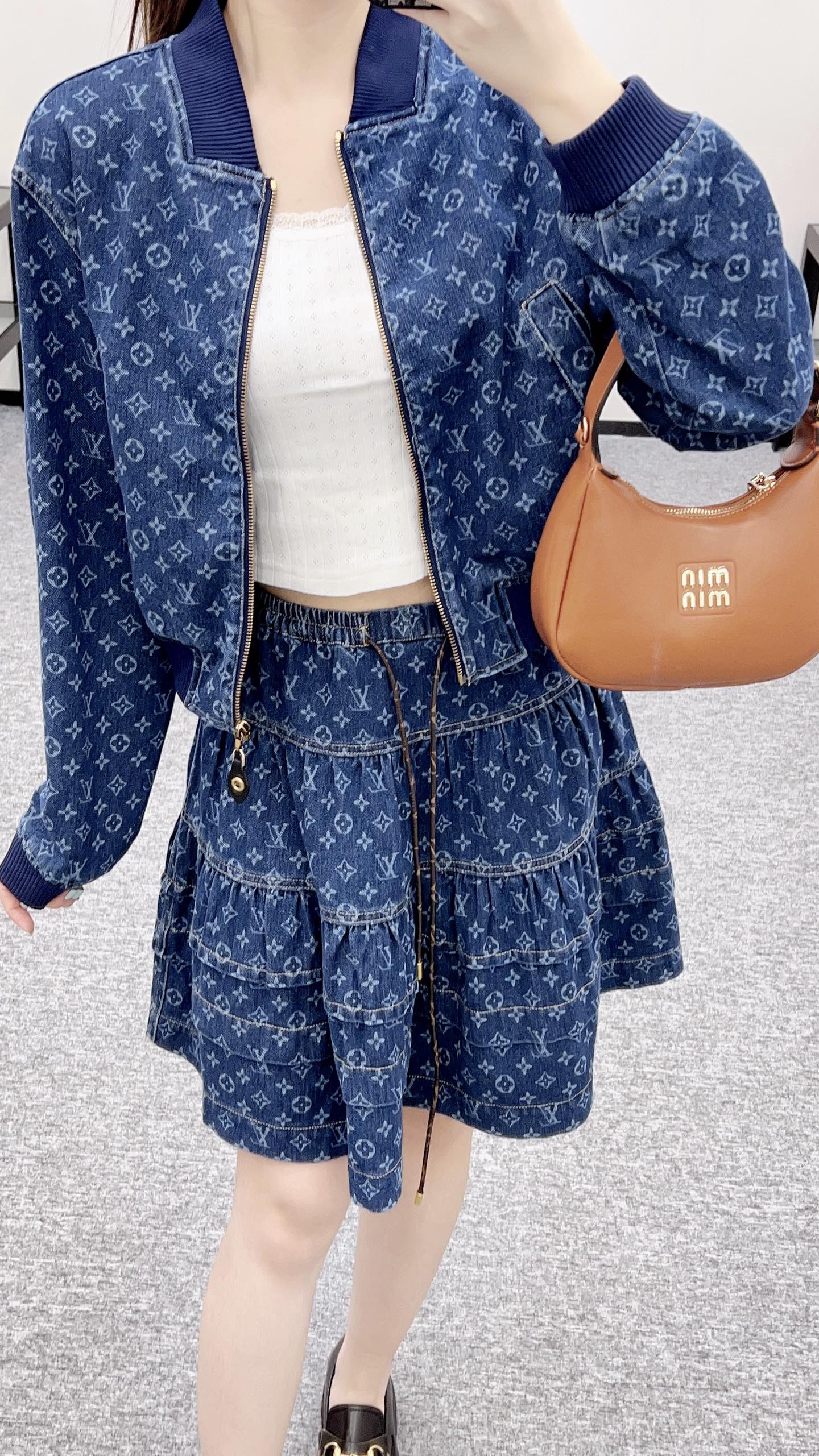 2025 new products Shirt and skirt suit