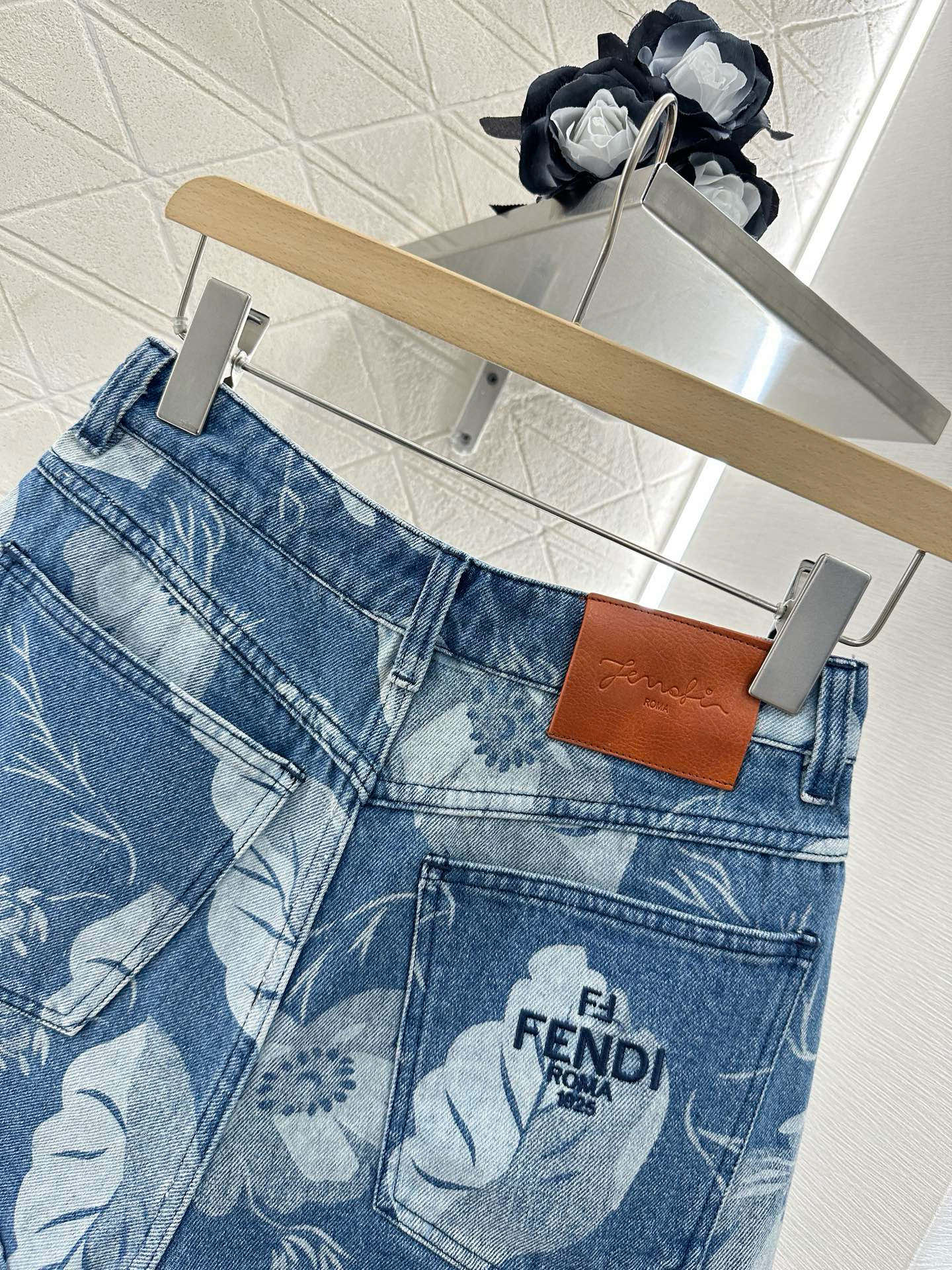 2025 new product Denim jacket and shorts set