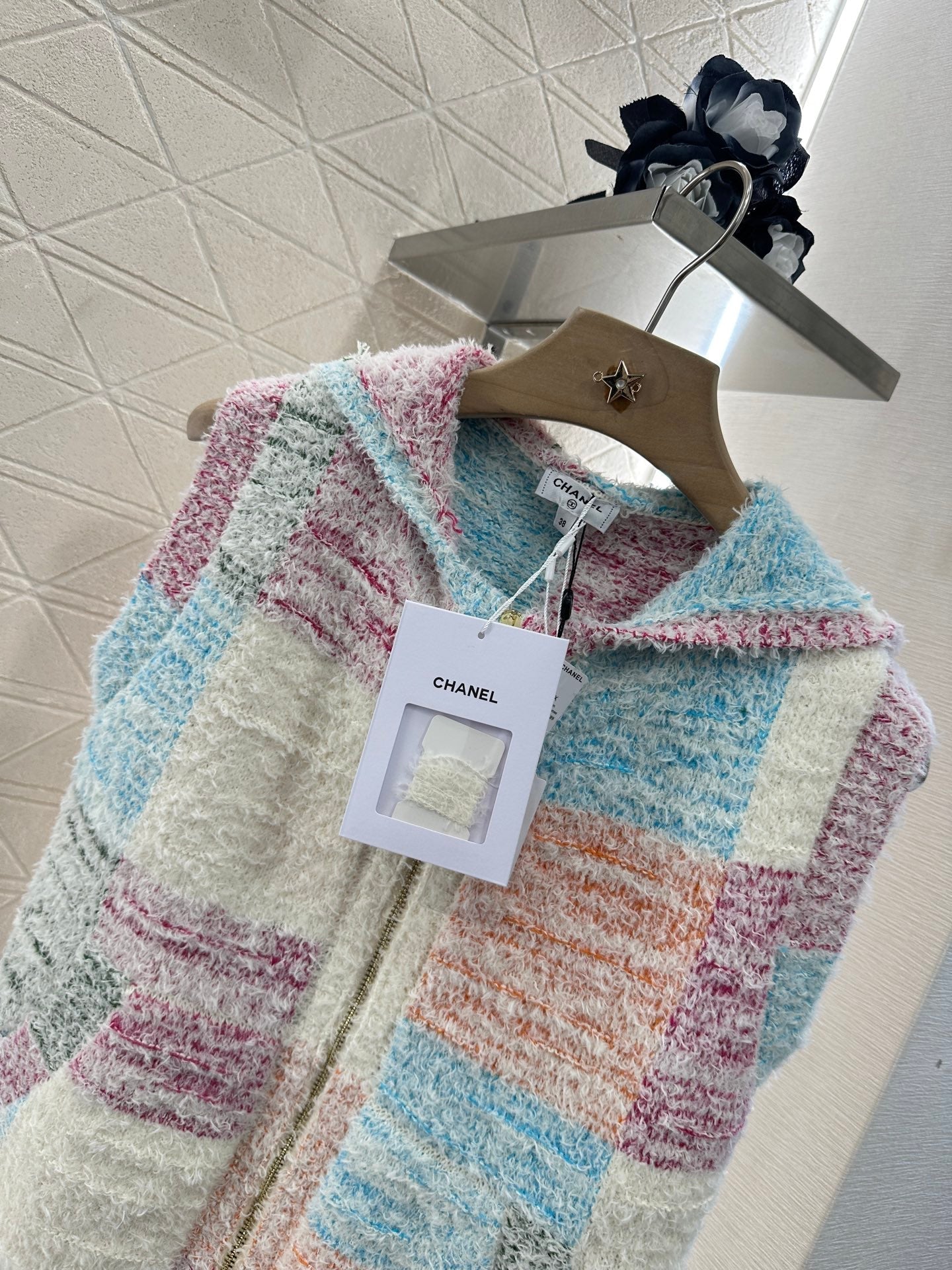 2025 new product Hooded knitted vest