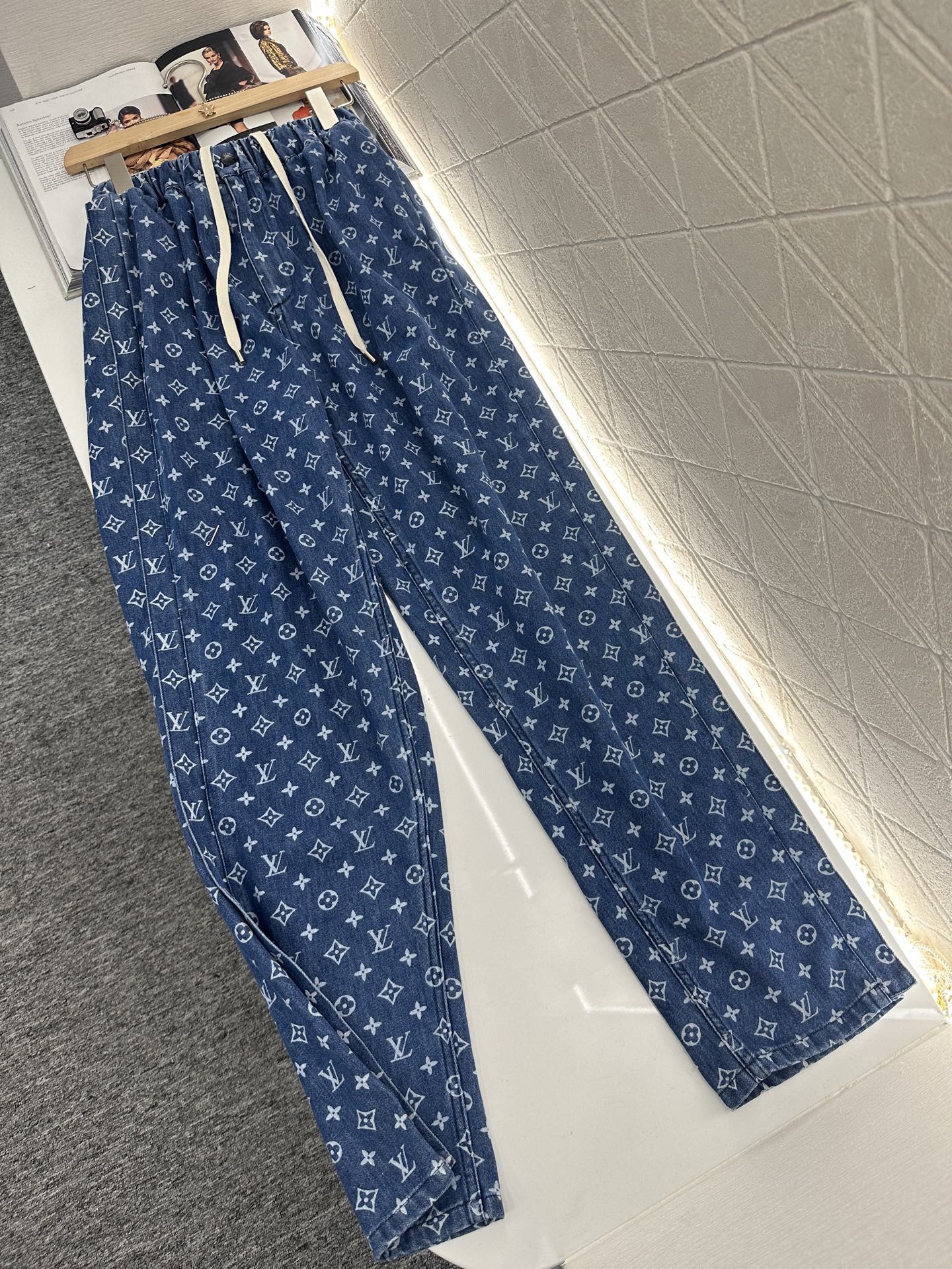 2025 new products Shirt, jeans and trousers set