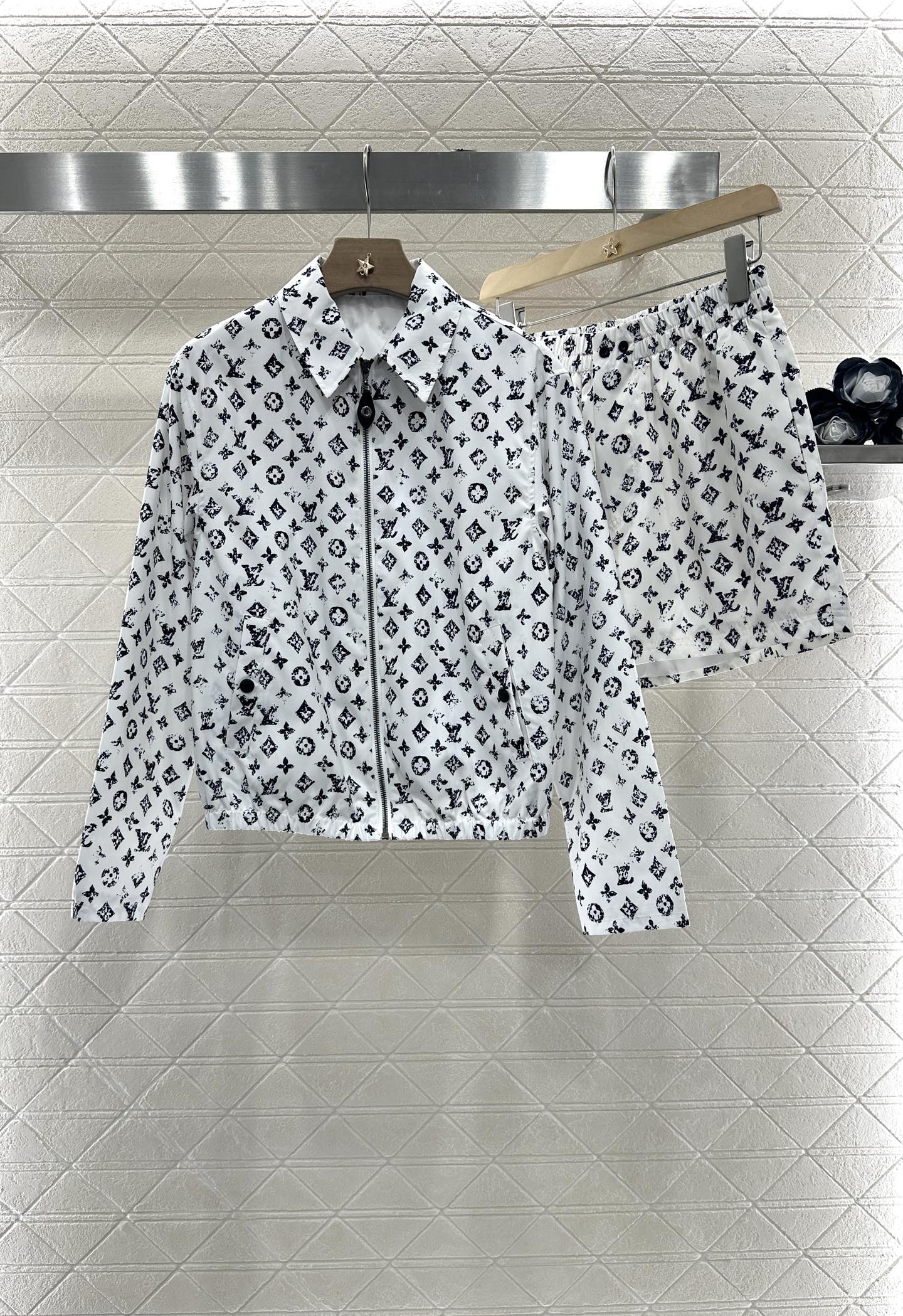 2025 new products Jacket, coat and shorts set