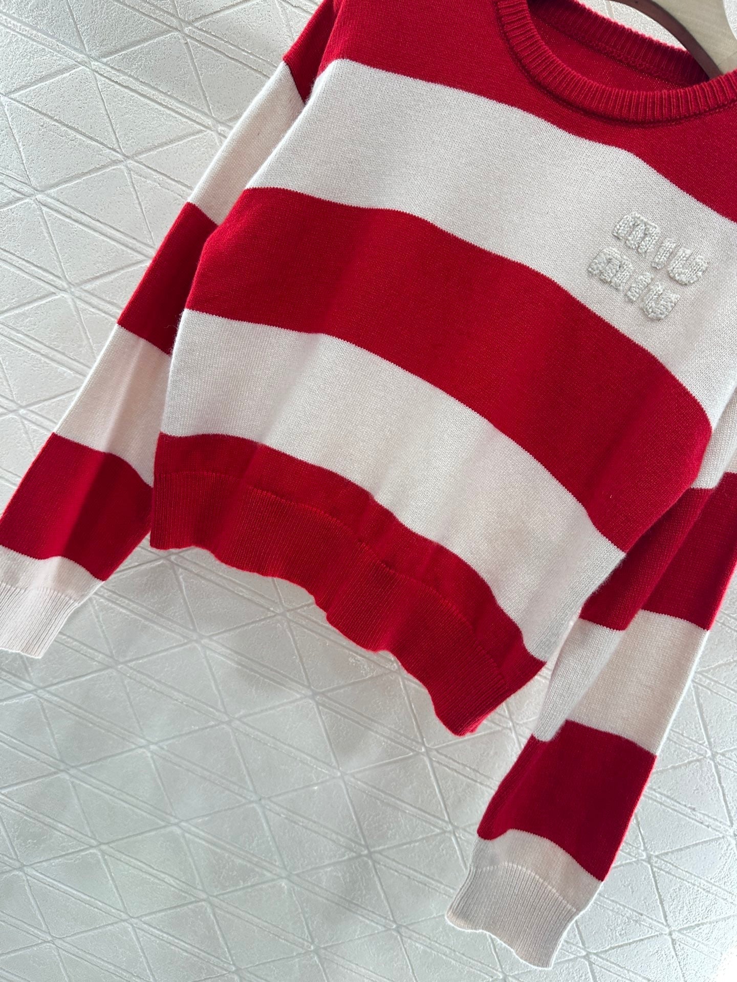 new product Striped crew neck sweater