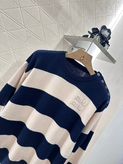 new product Striped crew neck sweater