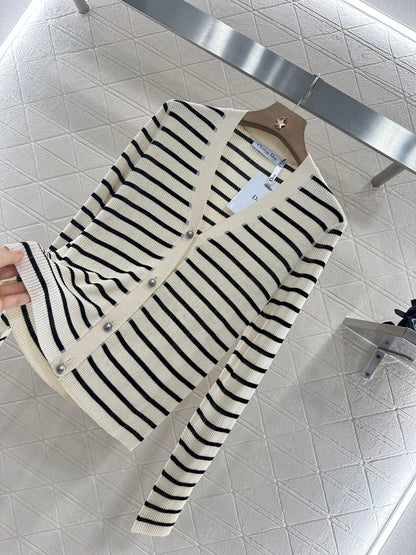 2025 new products Knitted cardigan