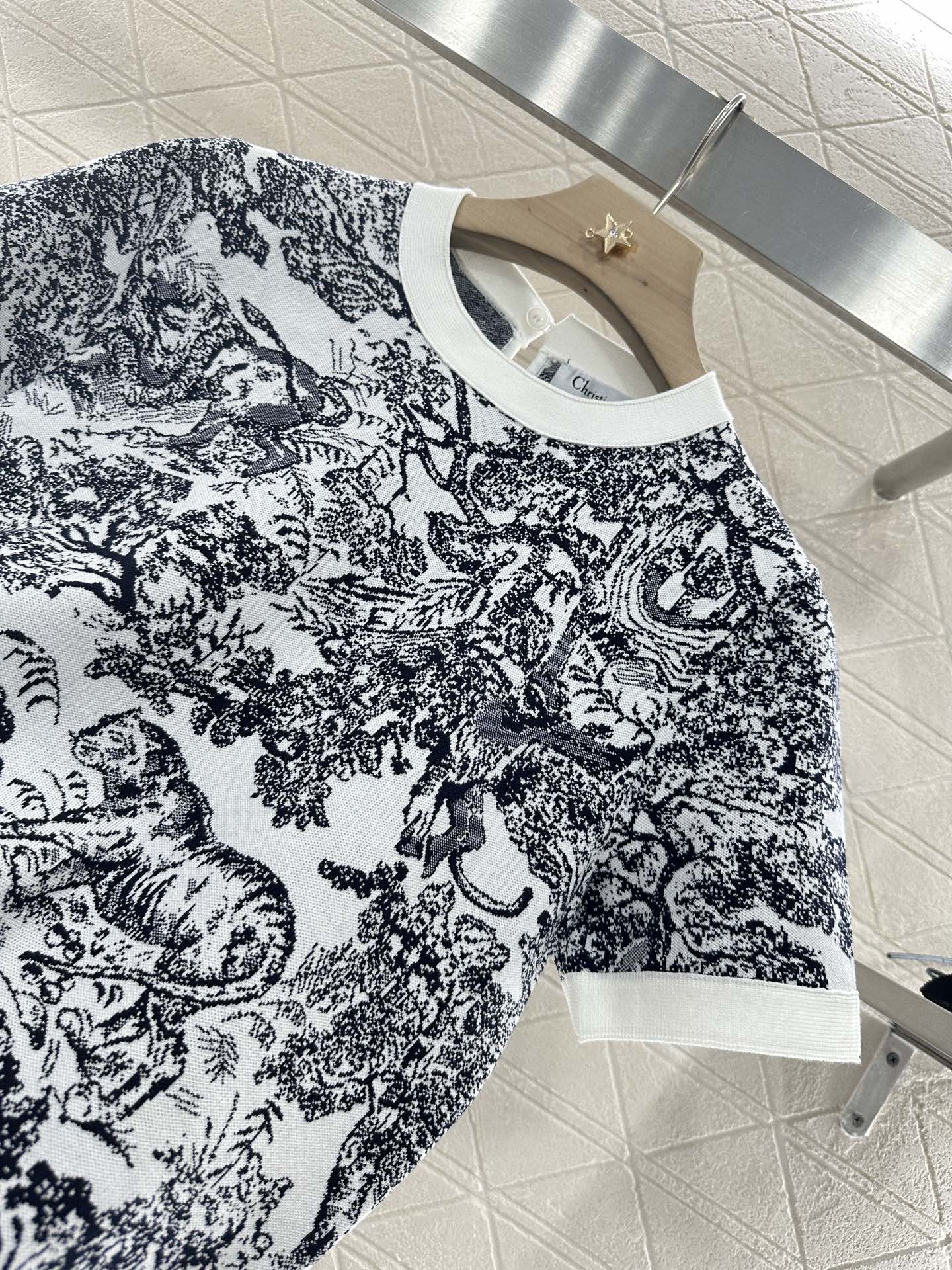 2025 new product Jacquard knitted short sleeves