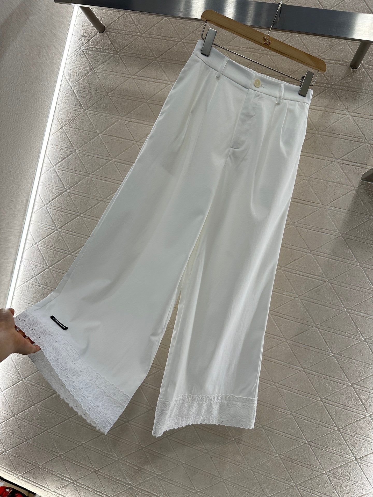 2025 new products Lace cropped pants