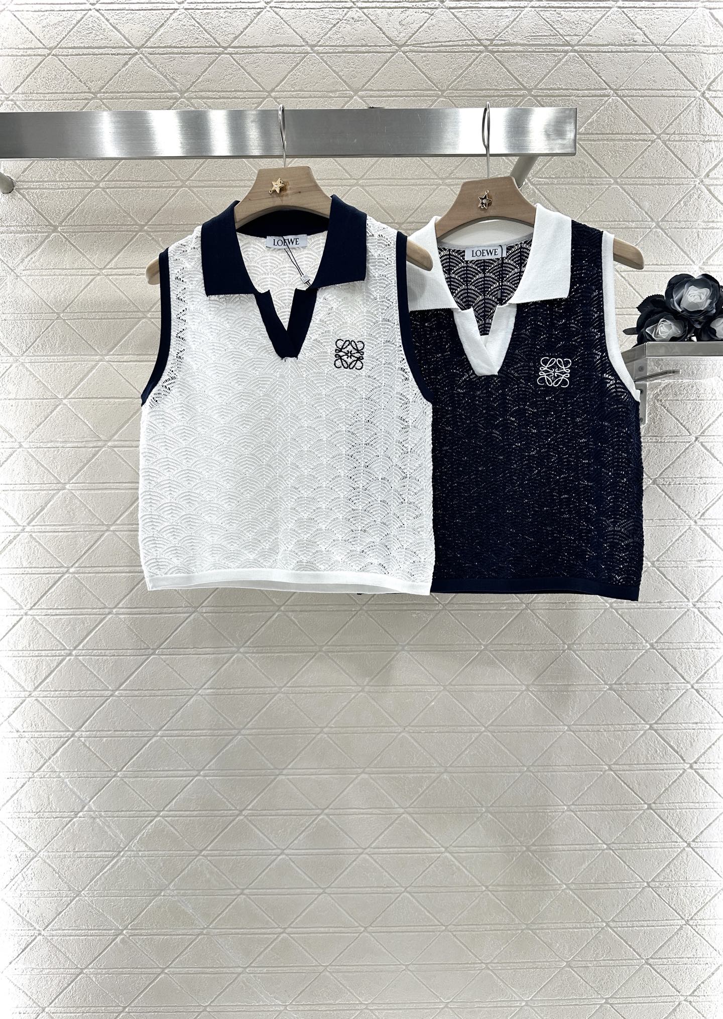 2025 new product Hollow knitted vest