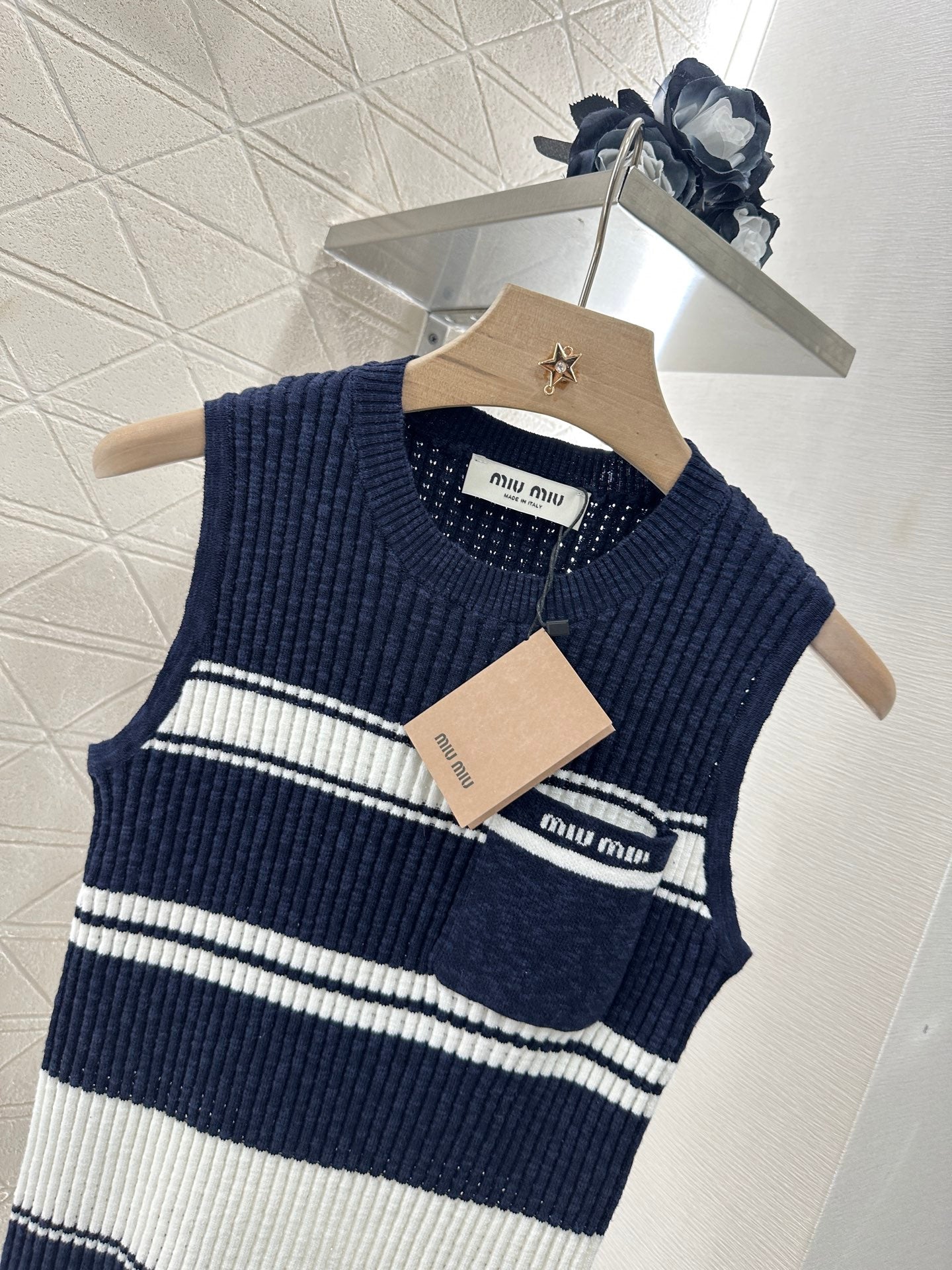 2025 new product Striped knitted vest