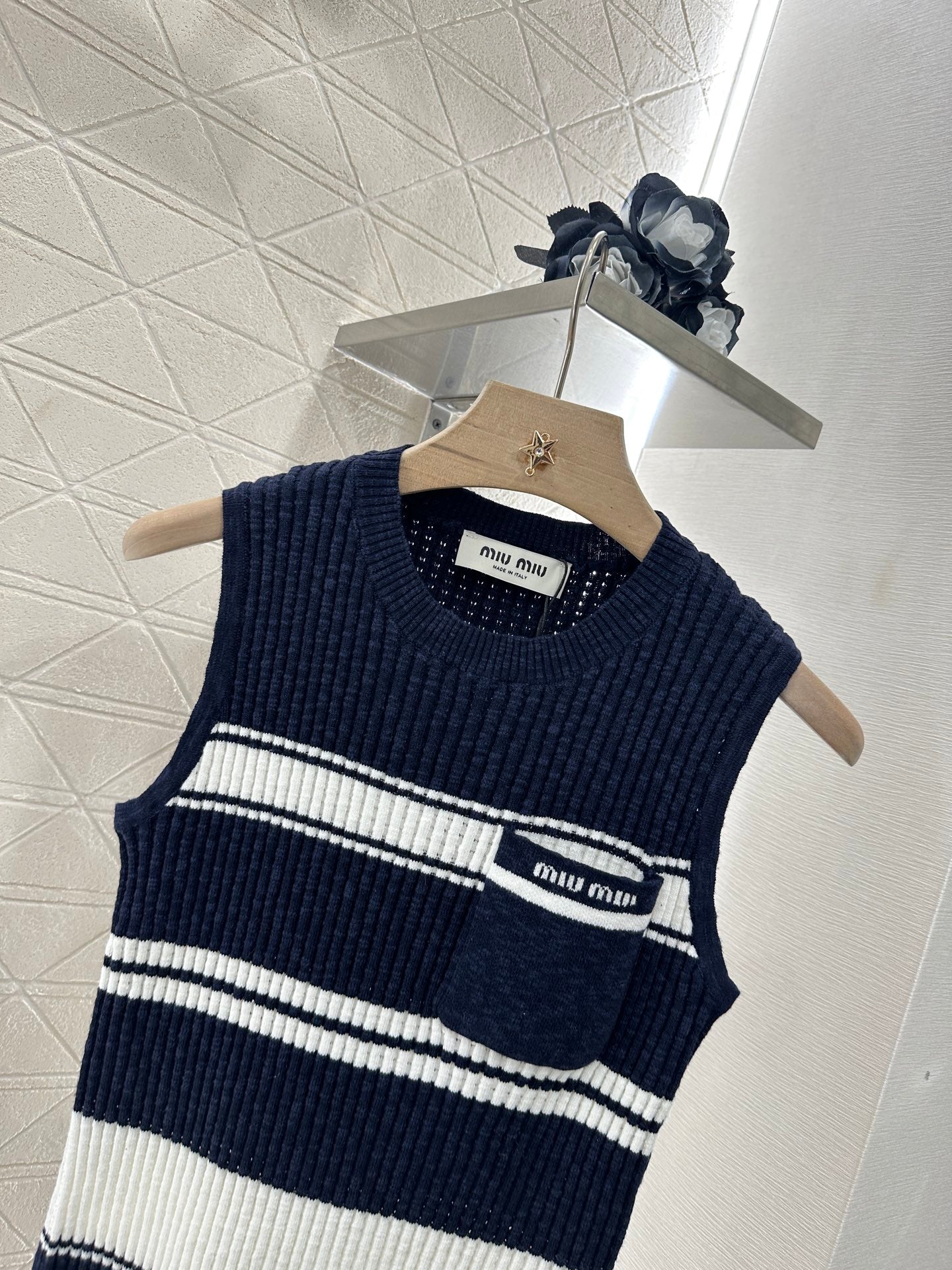 2025 new product Striped knitted vest