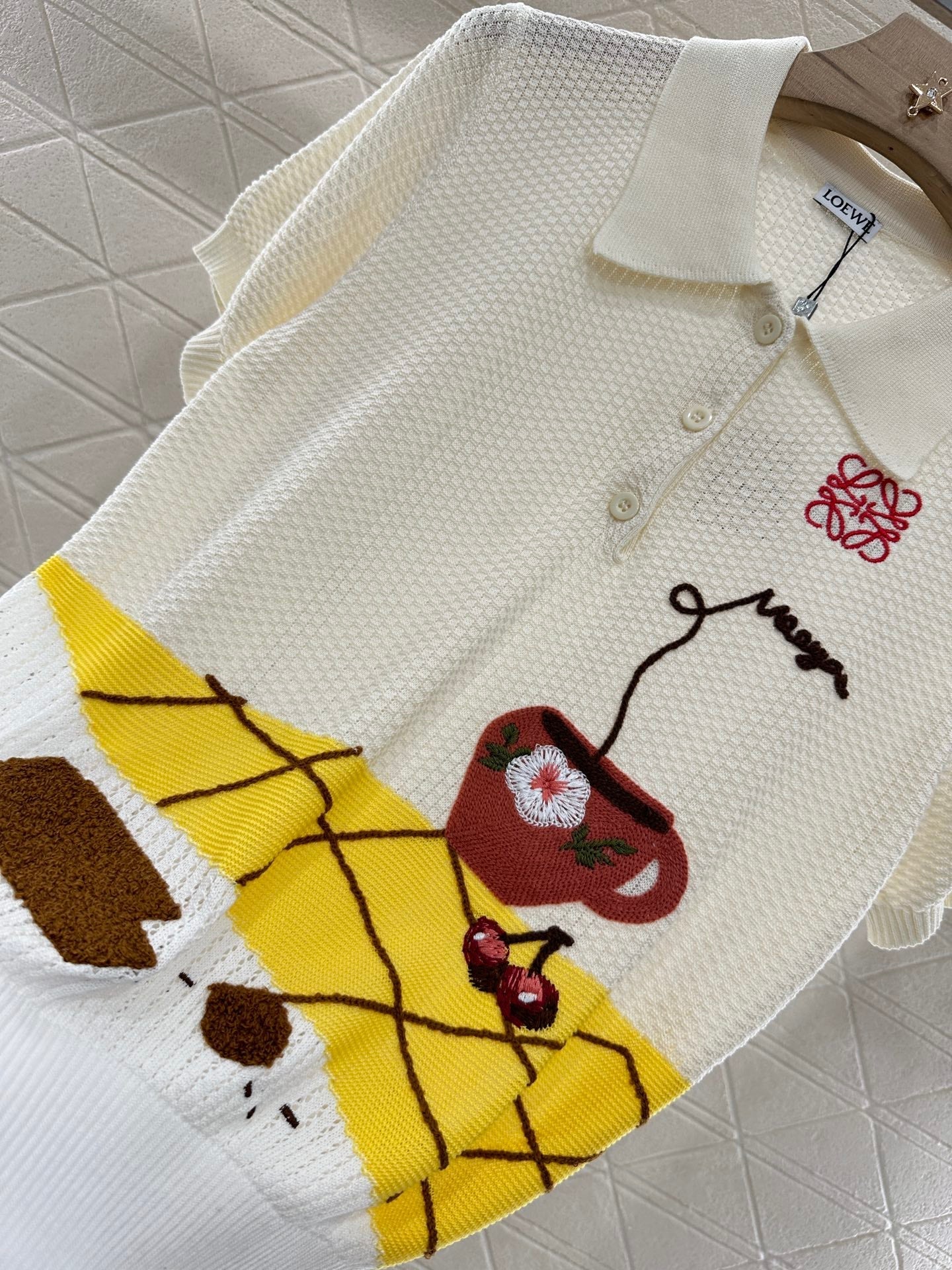 2025 new product Embroidered knitted short sleeves